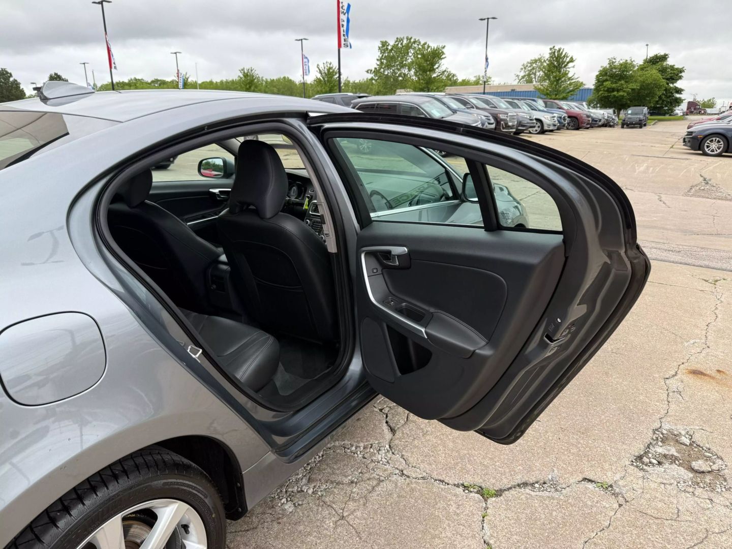 2016 Volvo S60 - Image 21