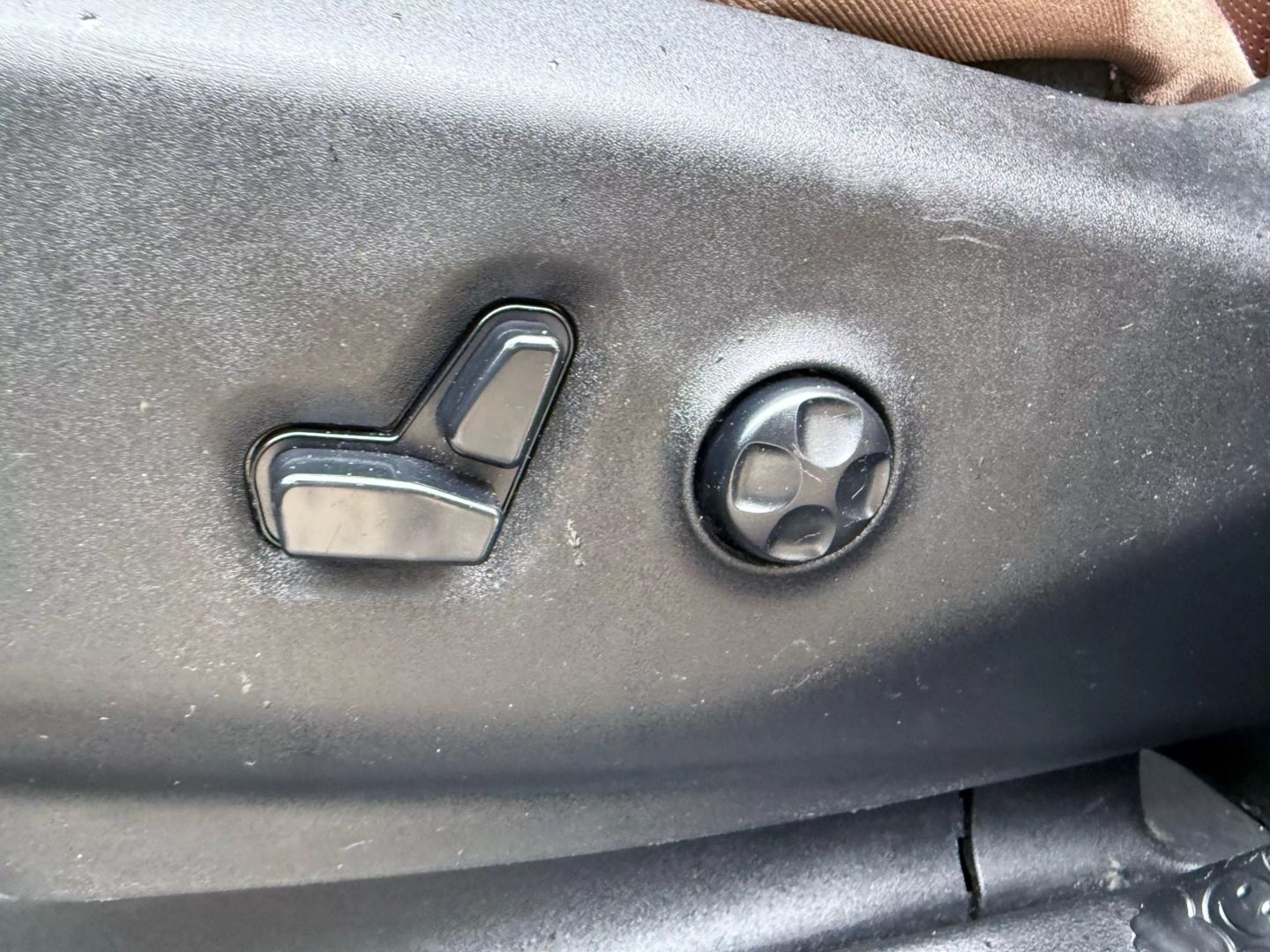 2017 Chrysler Pacifica - Image 19
