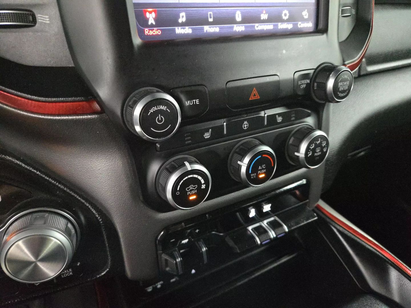 2019 Ram 1500 Quad Cab - Image 25