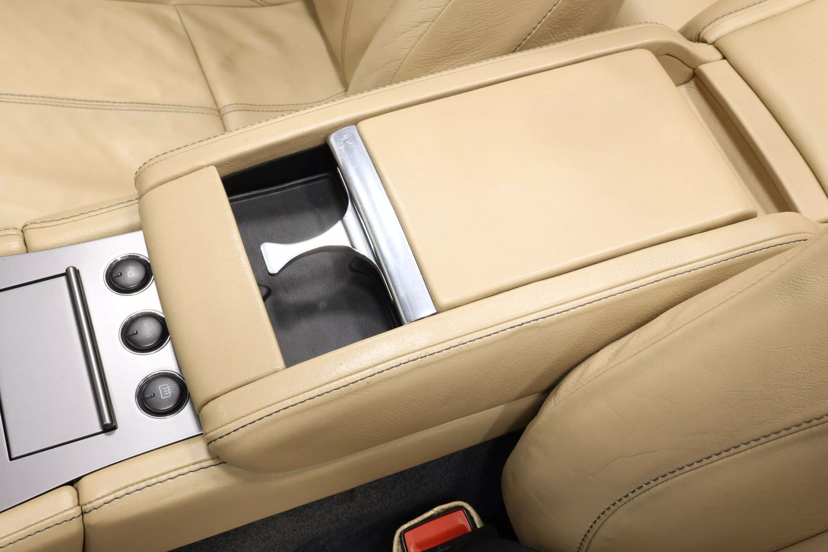 2008 Aston Martin Db9 - Image 36
