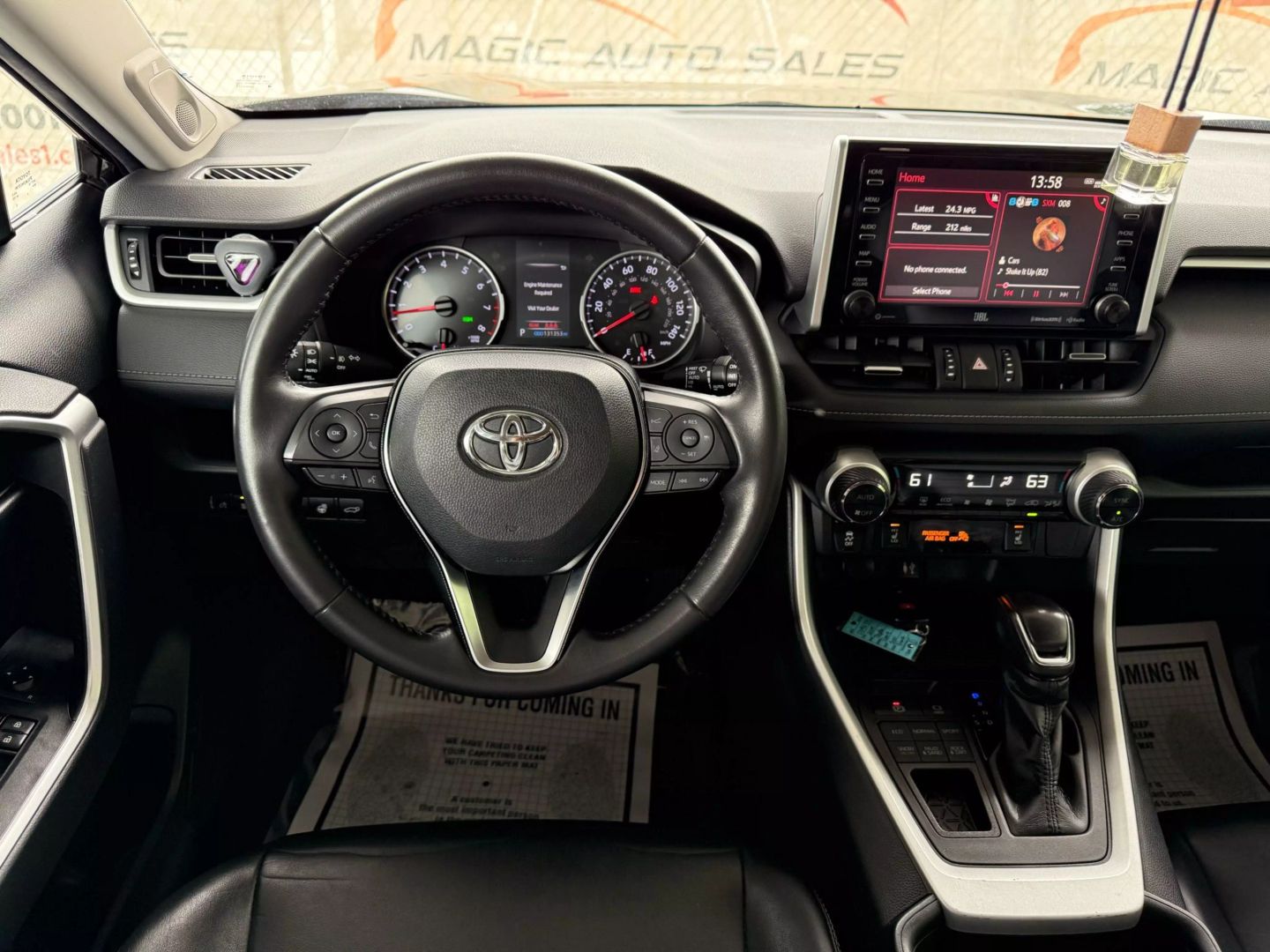 2019 Toyota Rav4 - Image 32