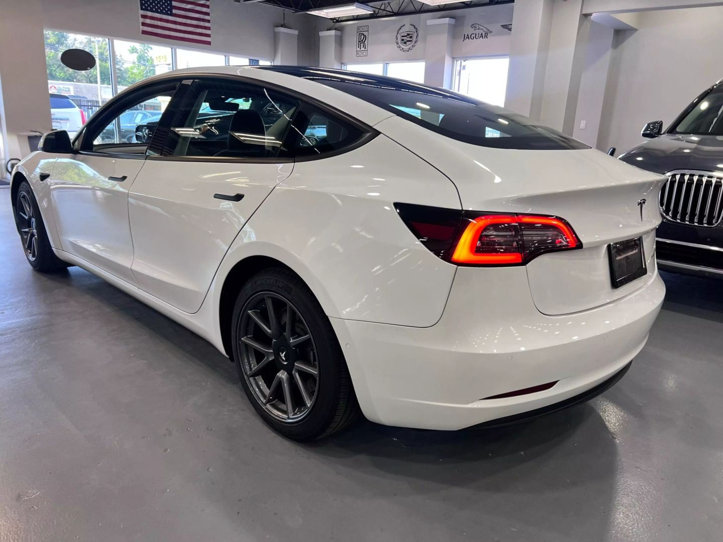 2021 Tesla Model 3 Long Range Sedan 4d - Image 5