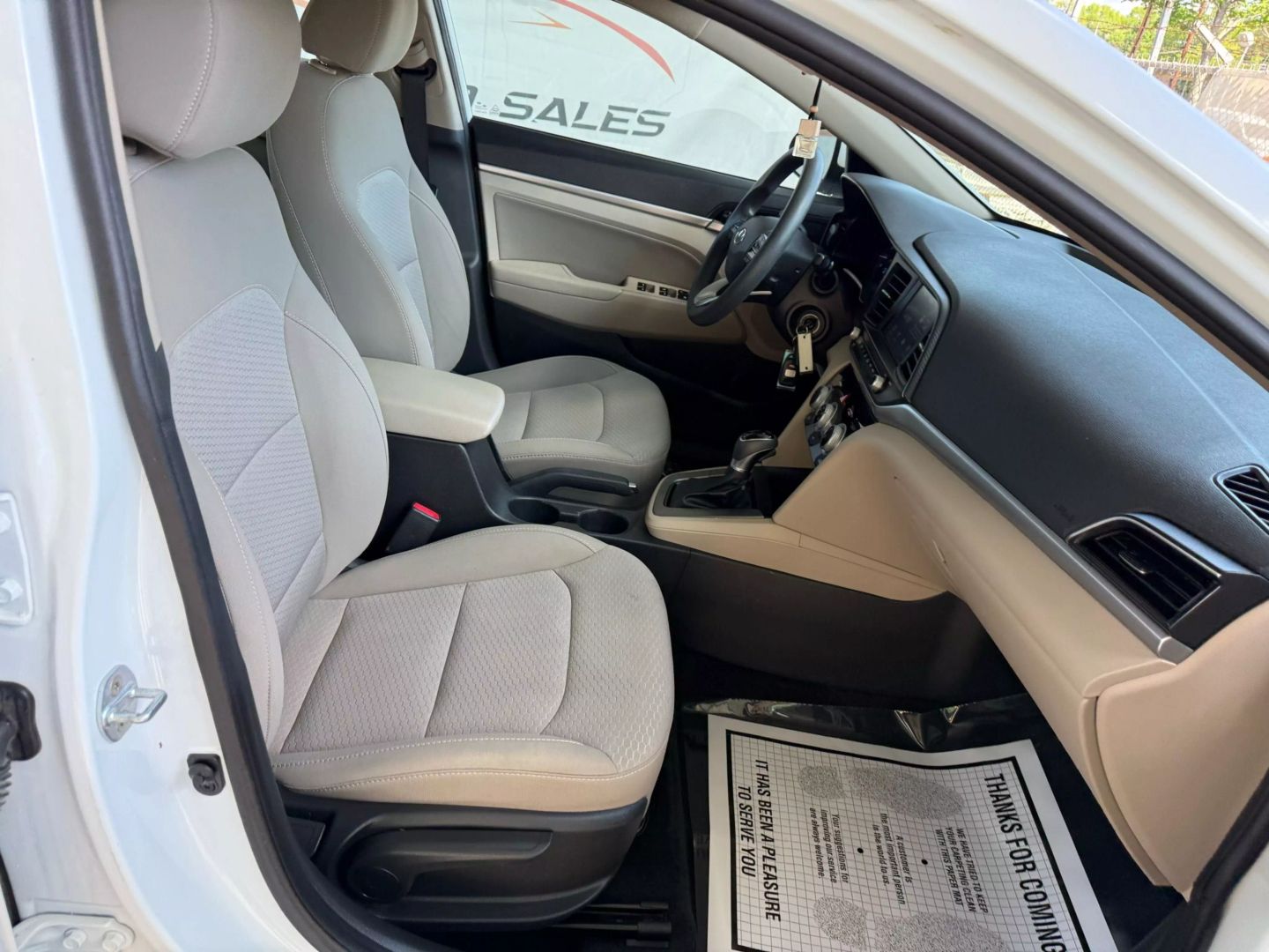 2019 Hyundai Elantra - Image 25