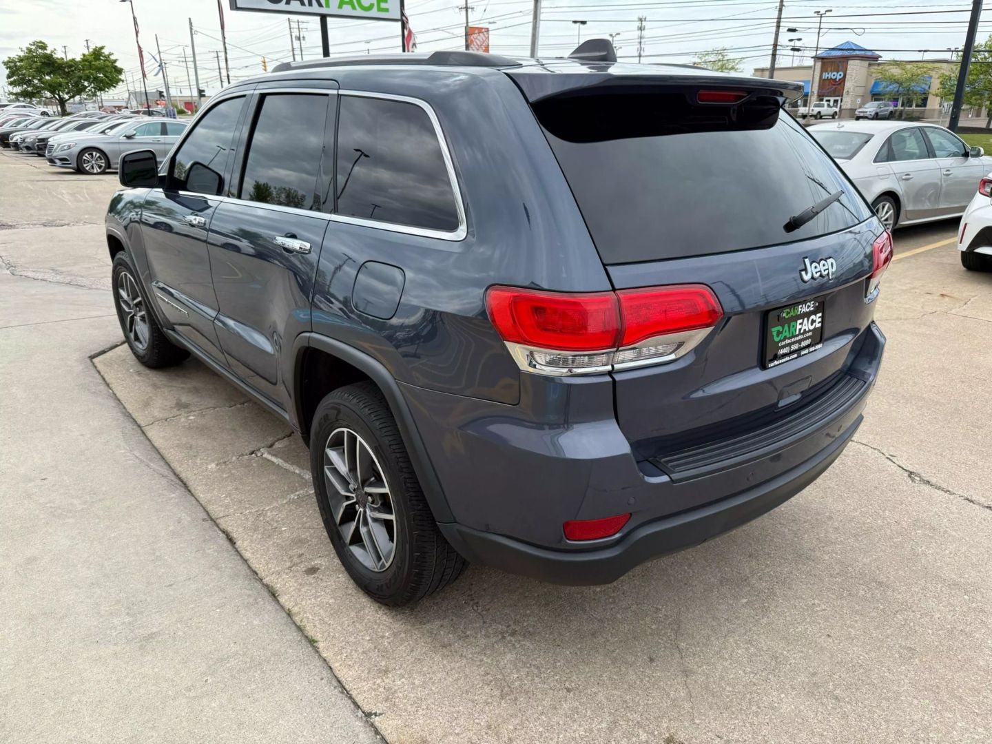 2020 Jeep Grand Cherokee - Image 7