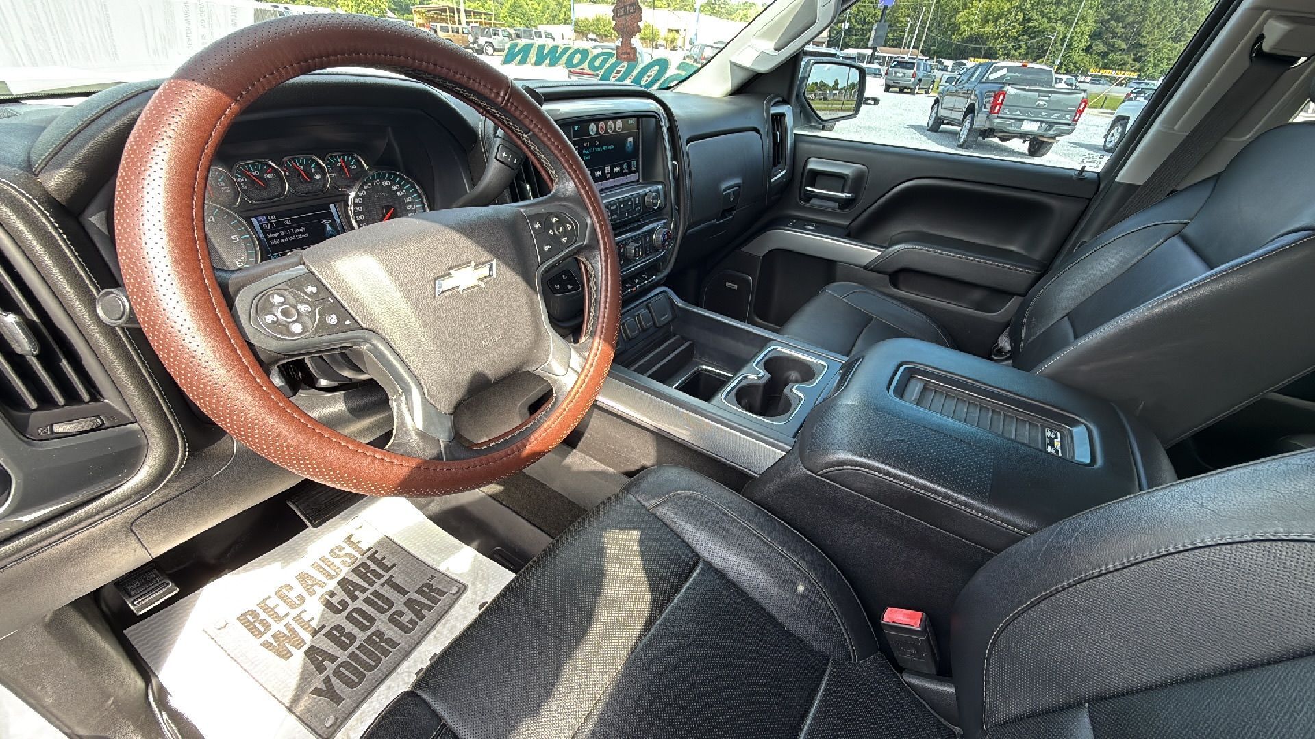 Image 7 of 2016 CHEVROLET SILVERADO 1500 CREW CAB