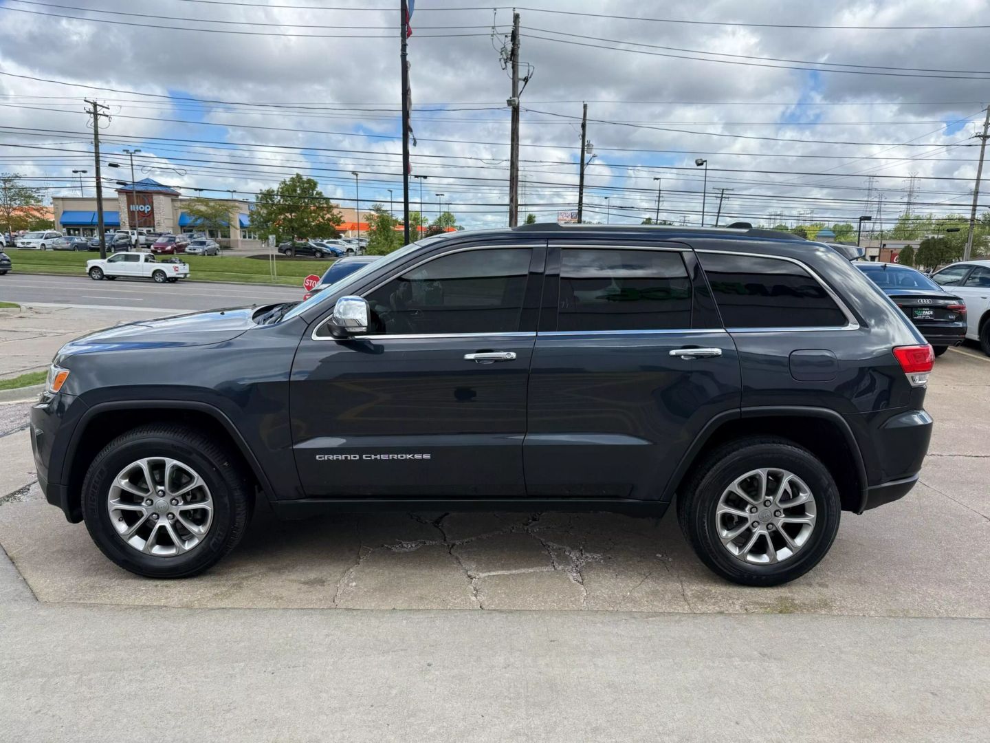 2015 Jeep Grand Cherokee - Image 6