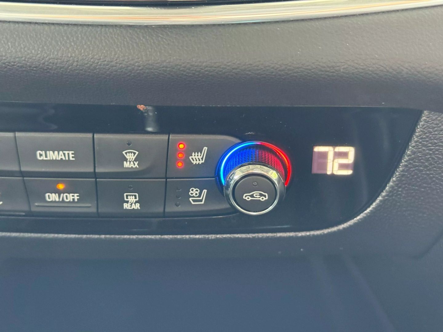 2018 Buick Enclave - Image 33