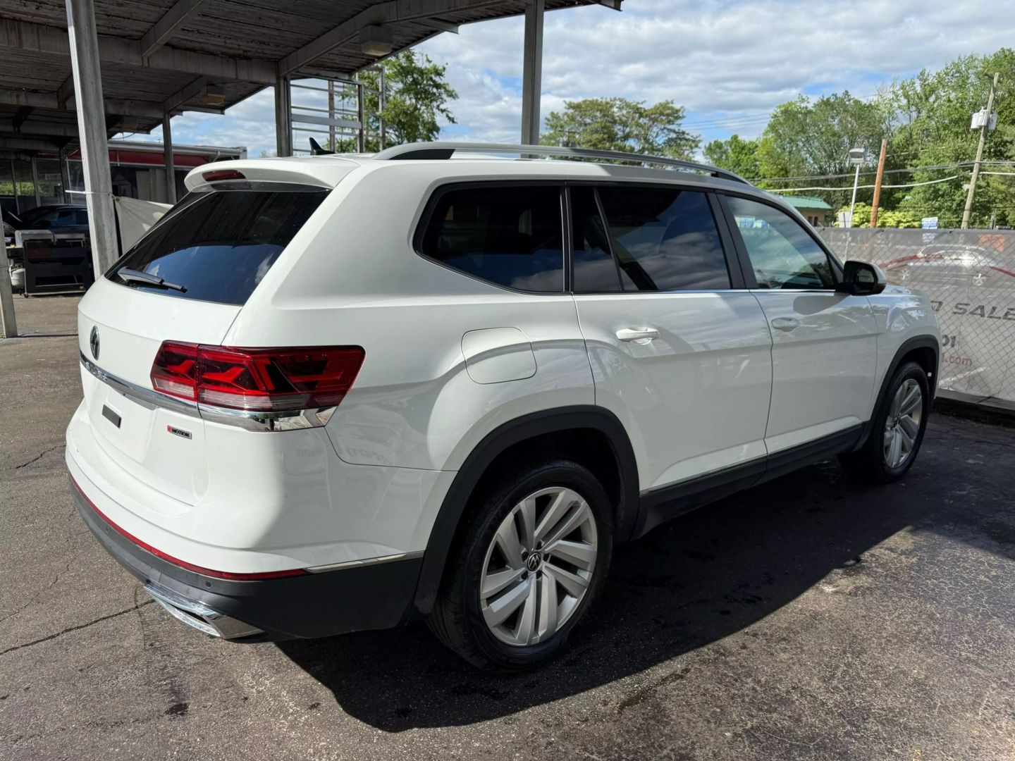 2021 Volkswagen Atlas - Image 13