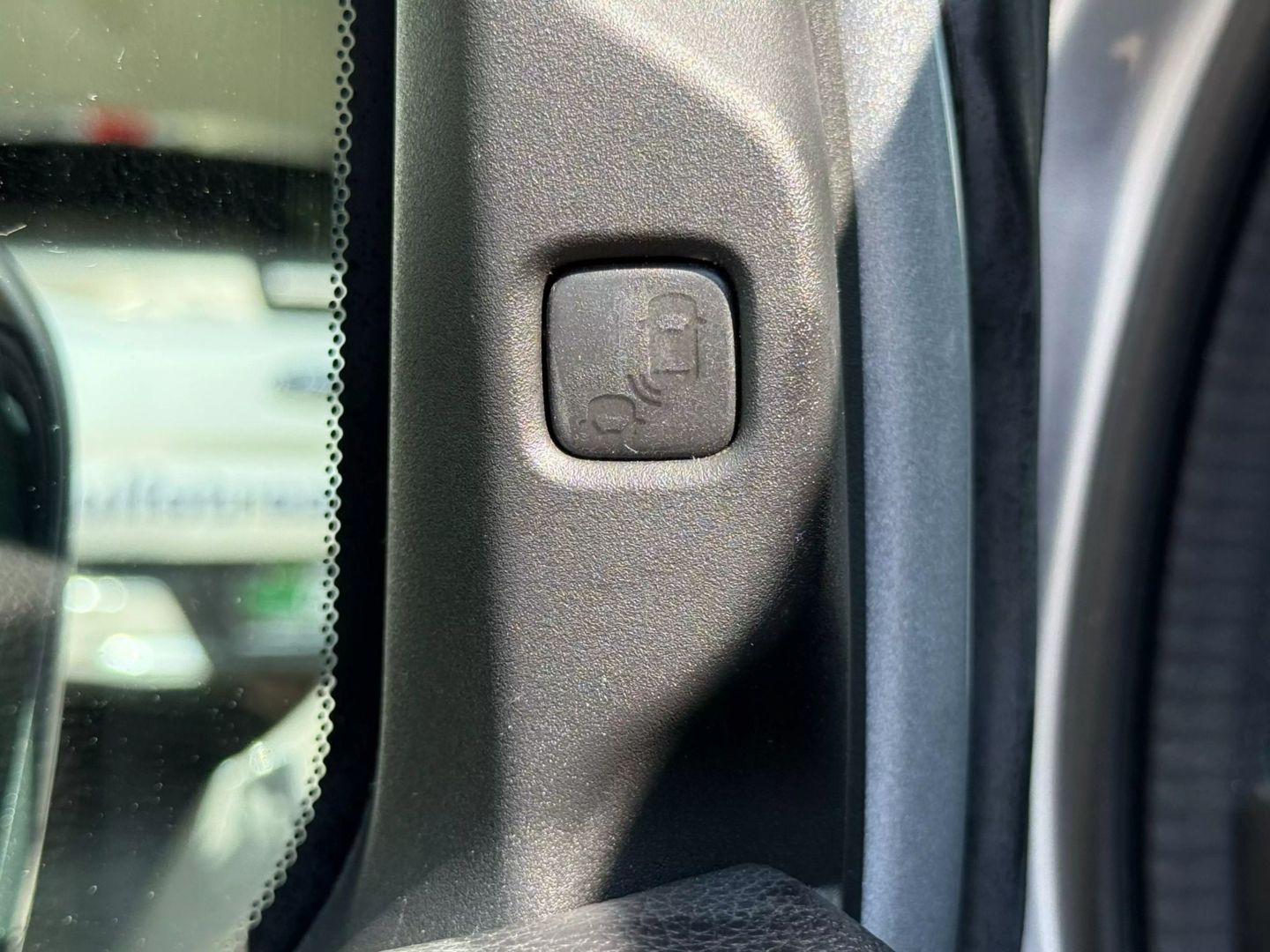2018 Honda Odyssey - Image 64