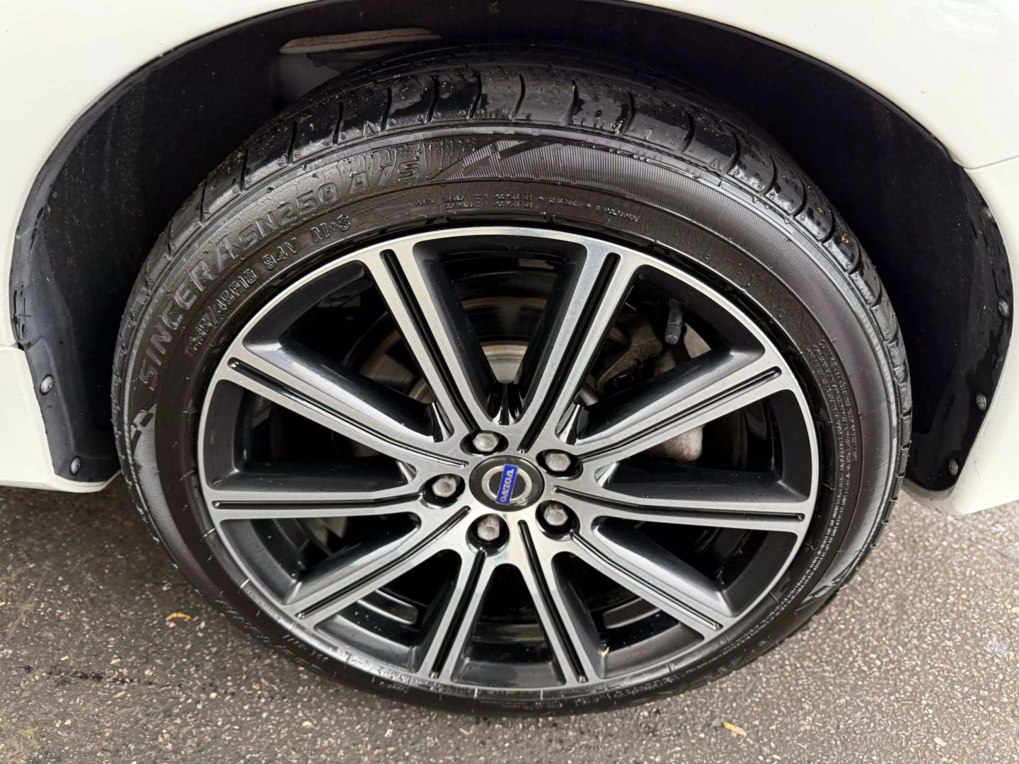 2017 Volvo S60 - Image 46