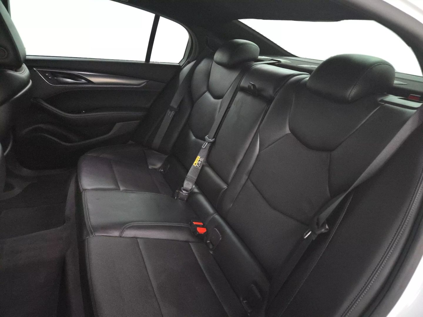 2023 Cadillac Ct5 - Image 15