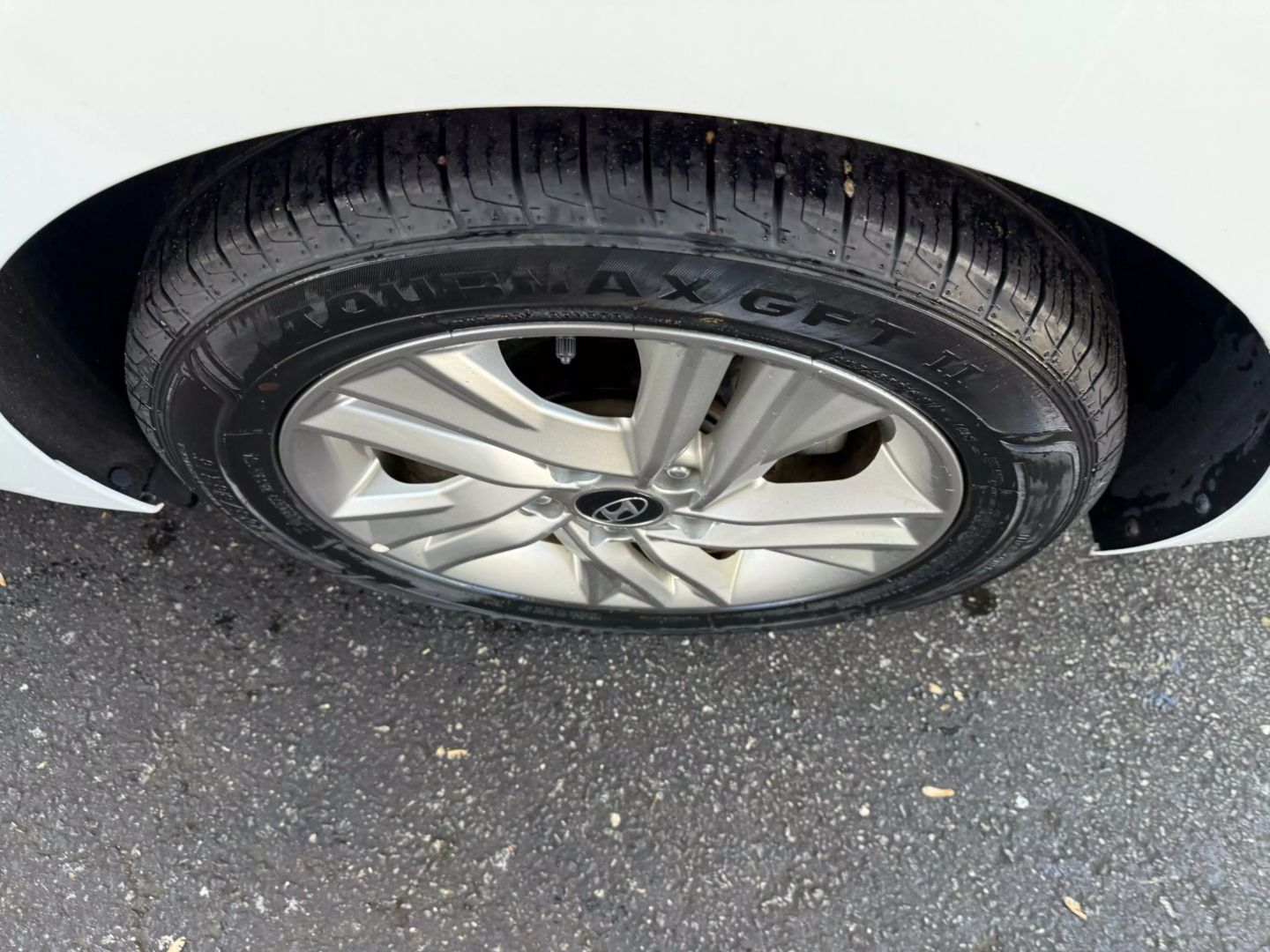 2019 Hyundai Elantra - Image 39