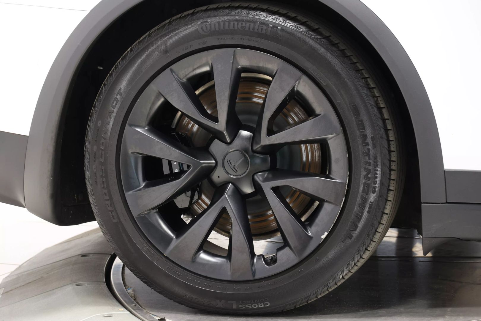 2022 Tesla Model X - Image 102