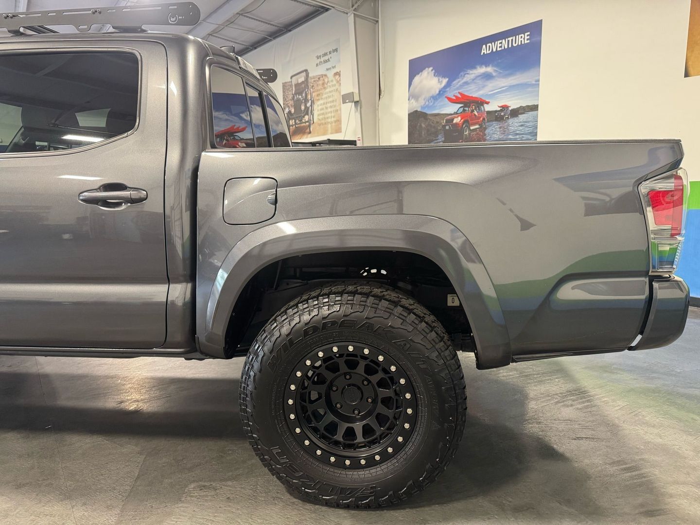 2016 Toyota Tacoma Double Cab Limited Pickup 4d 5 Ft - Image 17