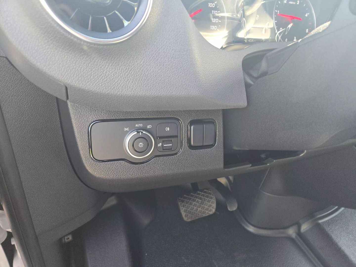 2025 Mercedes-benz Sprinter 2500 Passenger - Image 18