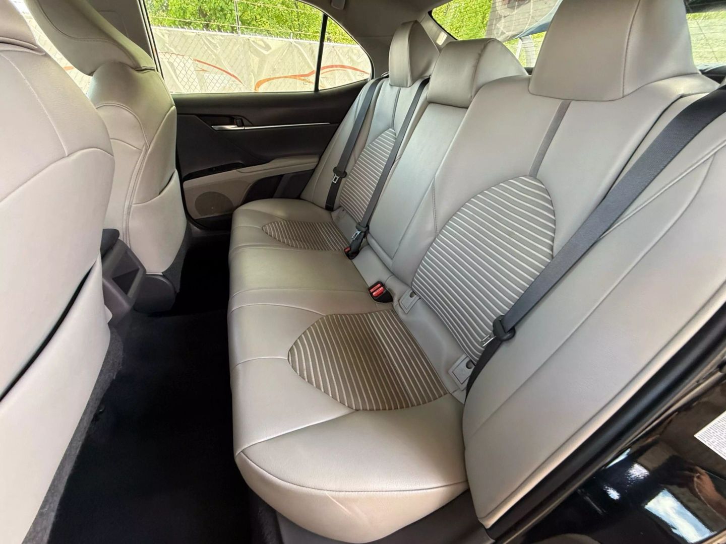 2019 Toyota Camry - Image 19