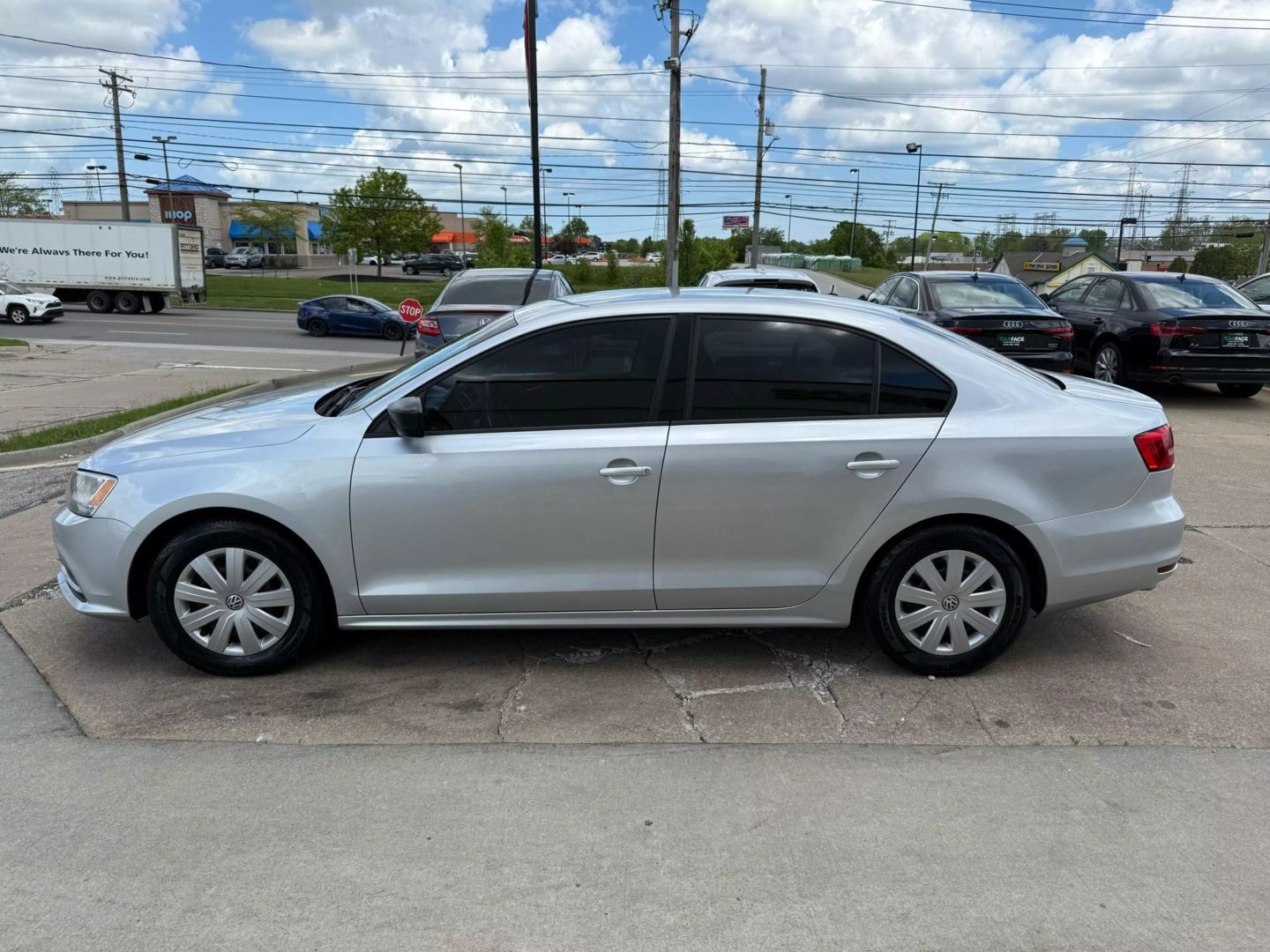 2016 Volkswagen Jetta - Image 6