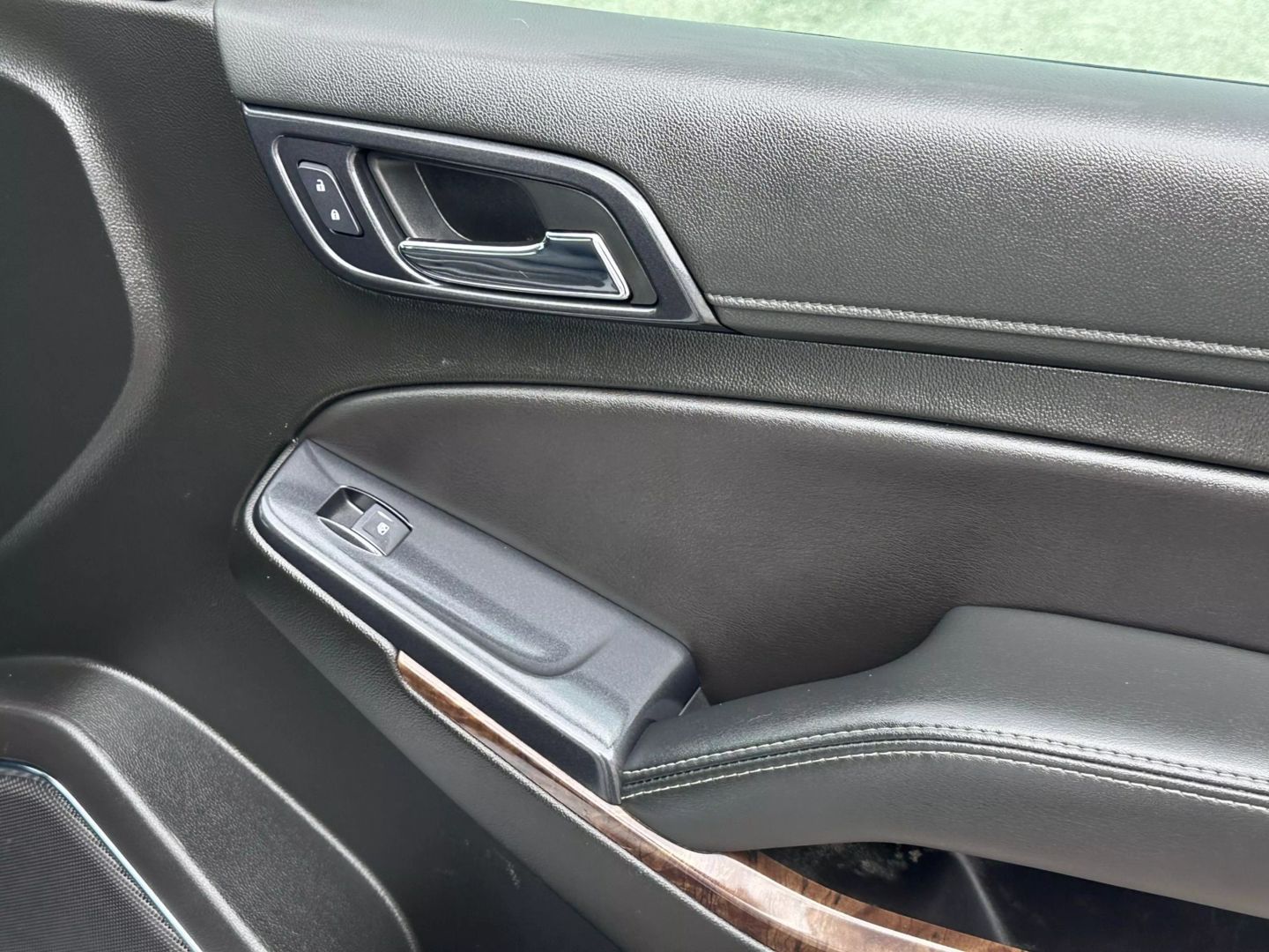 2019 Chevrolet Tahoe - Image 19