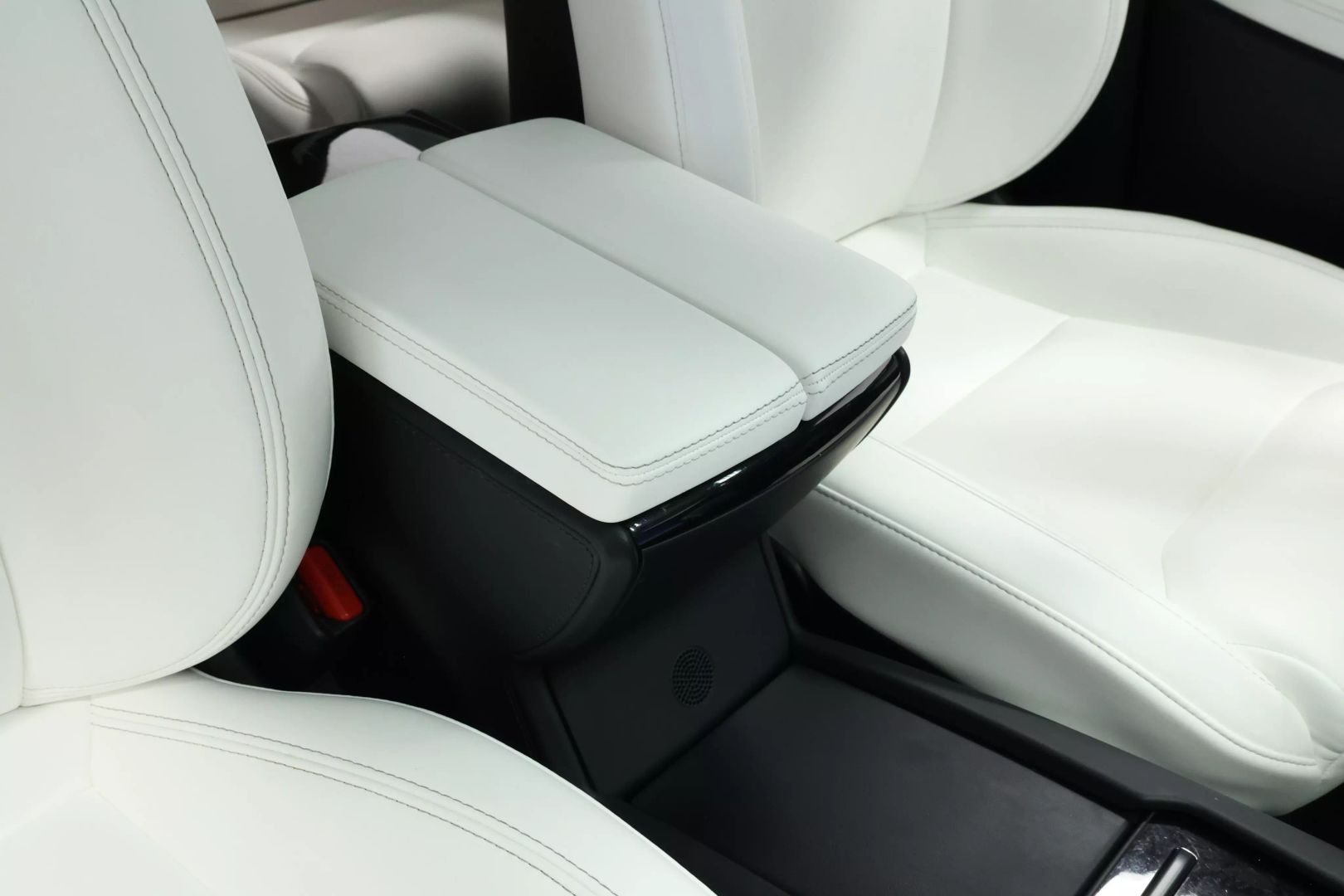 2020 Tesla Model X - Image 114