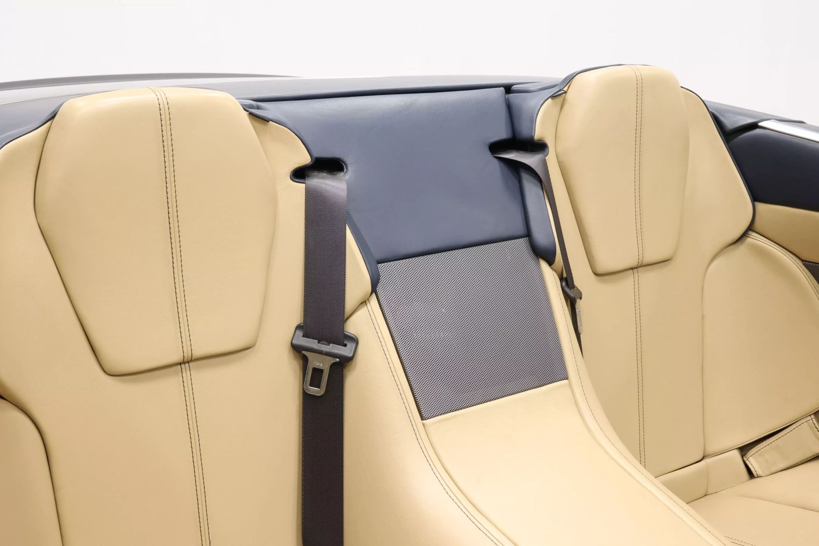 2008 Aston Martin Db9 - Image 64