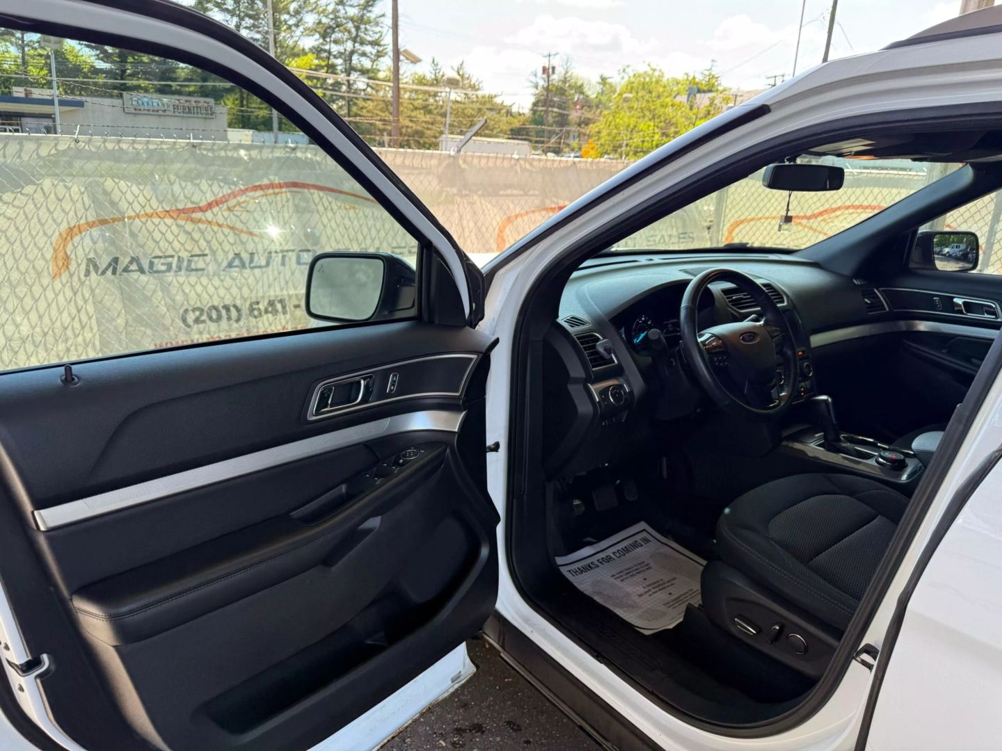 2017 Ford Explorer - Image 14