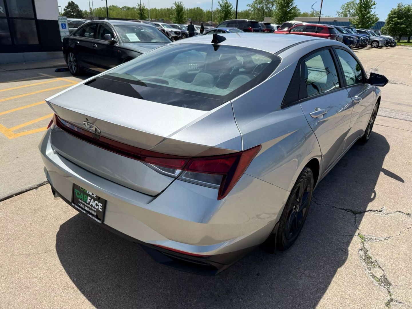 2021 Hyundai Elantra - Image 13