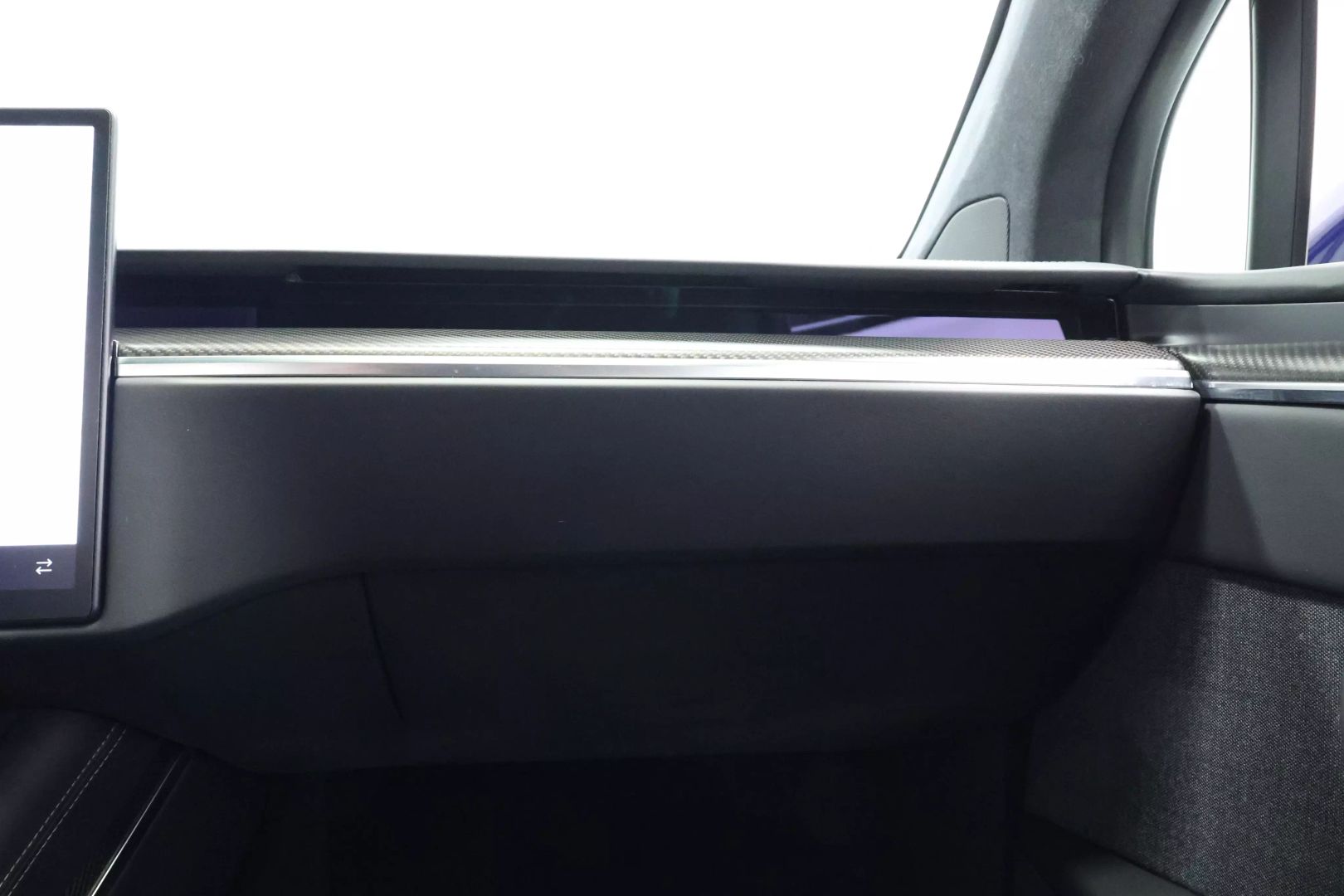 2022 Tesla Model X - Image 100