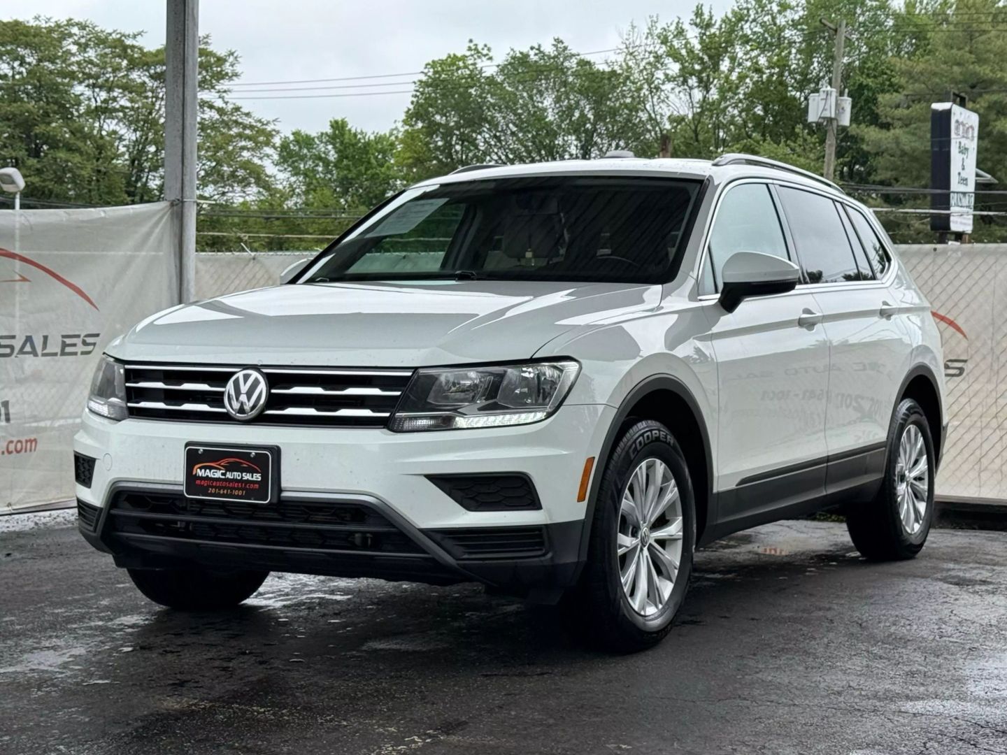 2019 Volkswagen Tiguan - Image 3