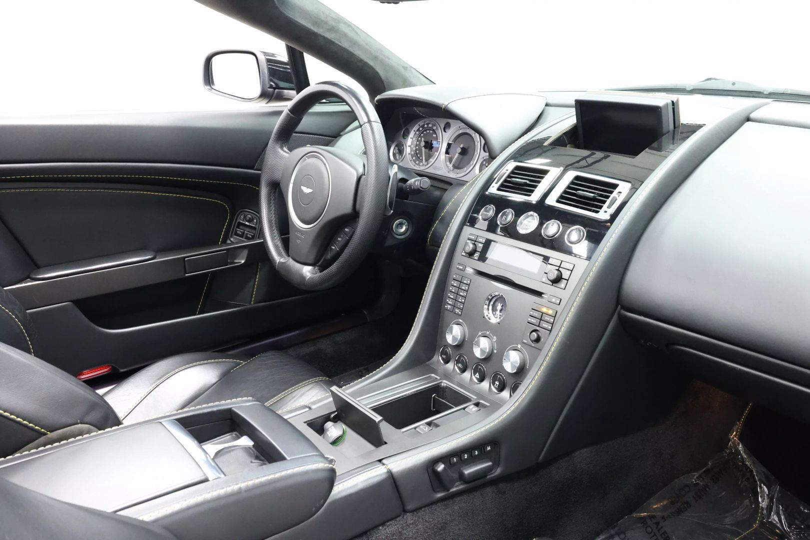 2008 Aston Martin Vantage - Image 76