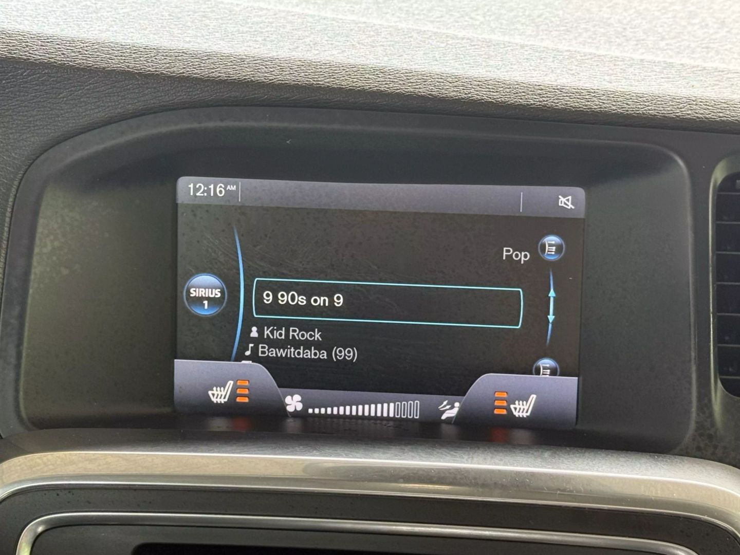 2014 Volvo S60 - Image 29