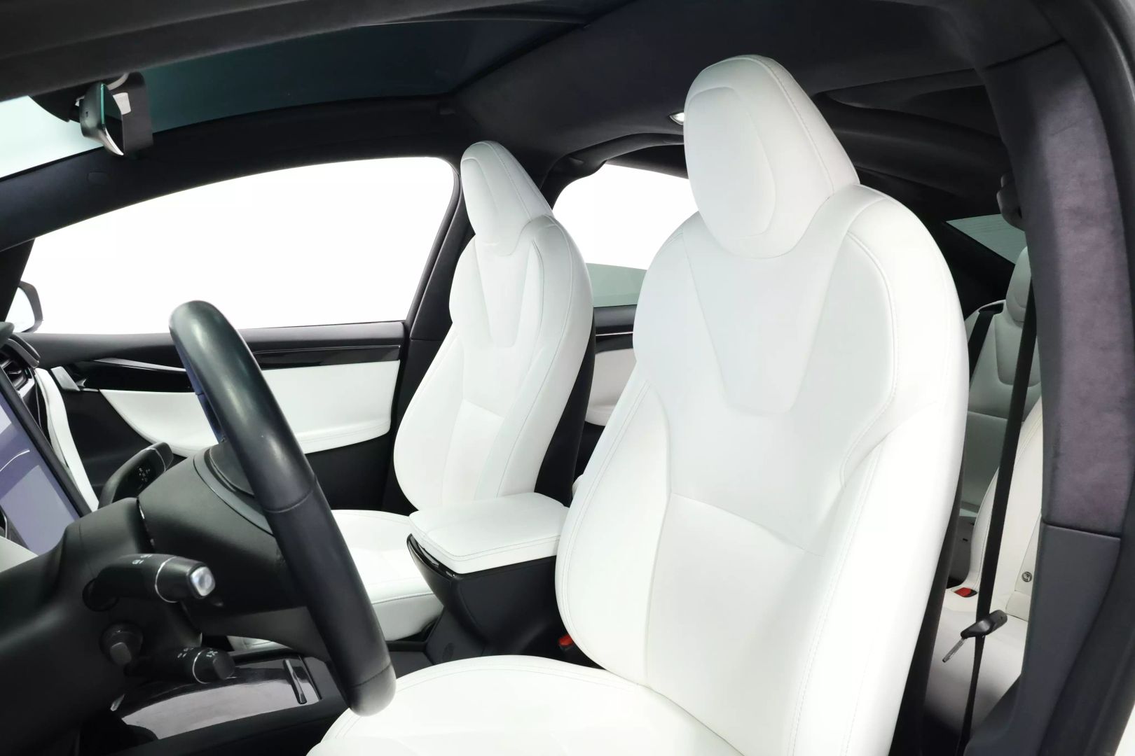 2020 Tesla Model X - Image 14
