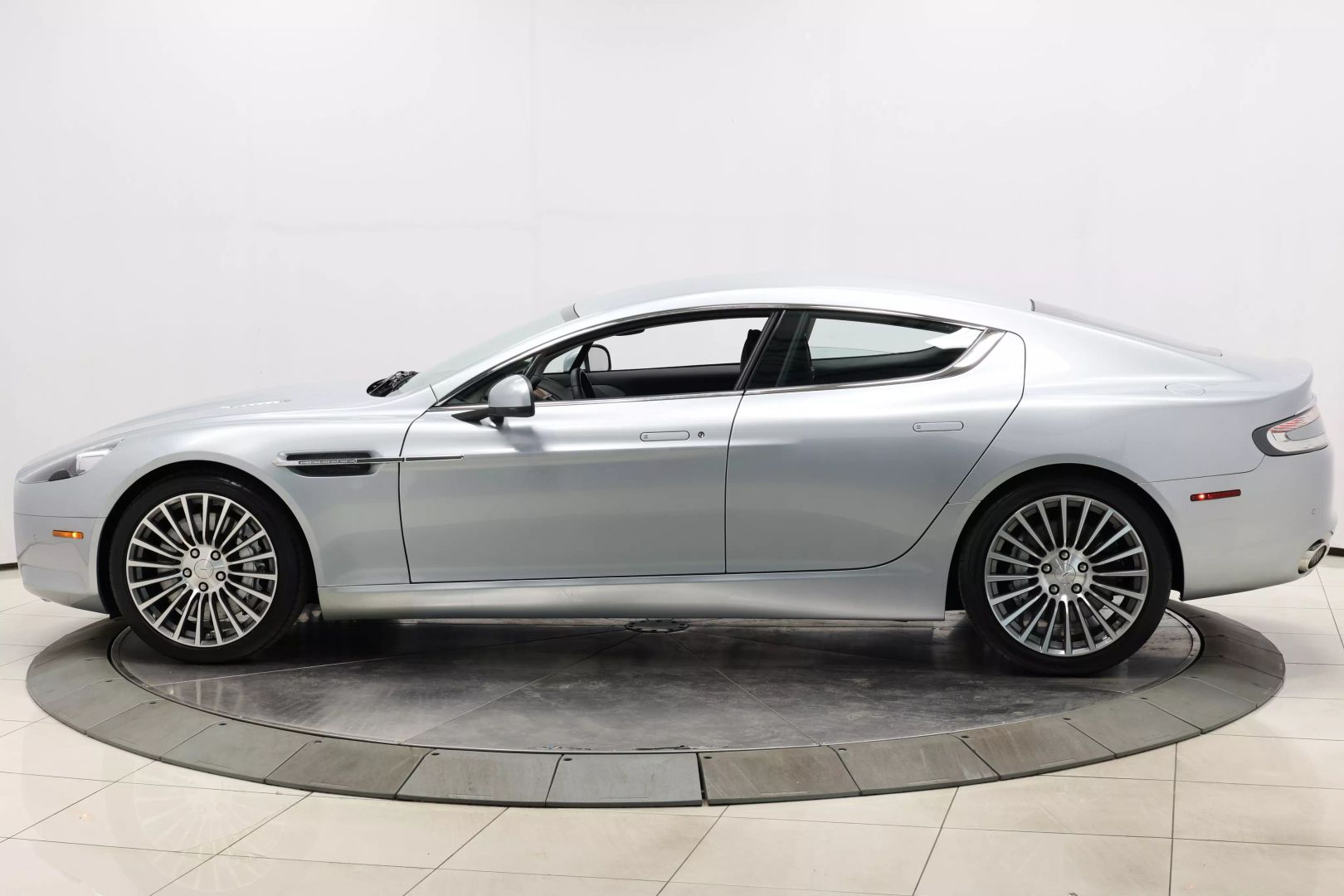 2011 Aston Martin Rapide - Image 6