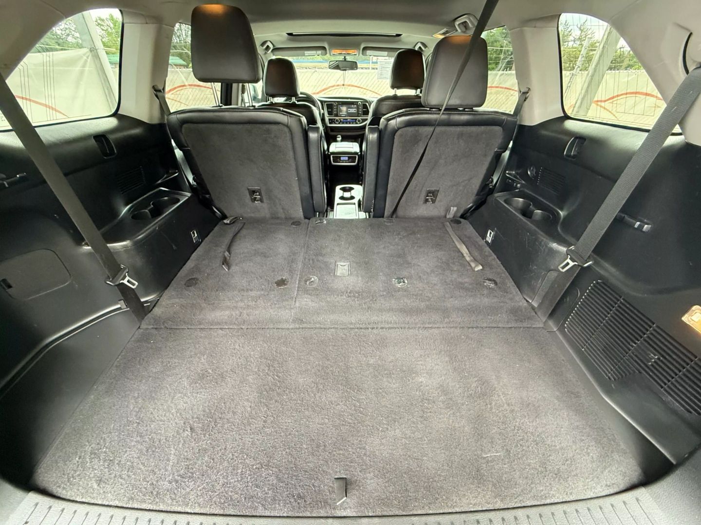 2015 Toyota Highlander - Image 22