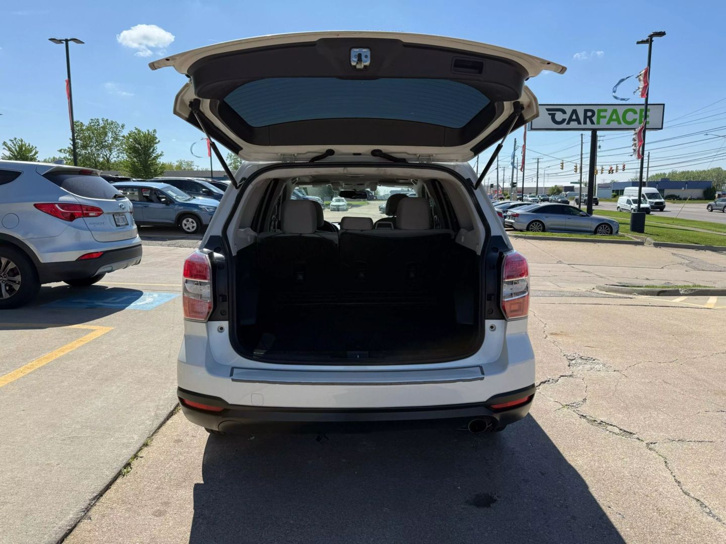 2015 Subaru Forester - Image 12