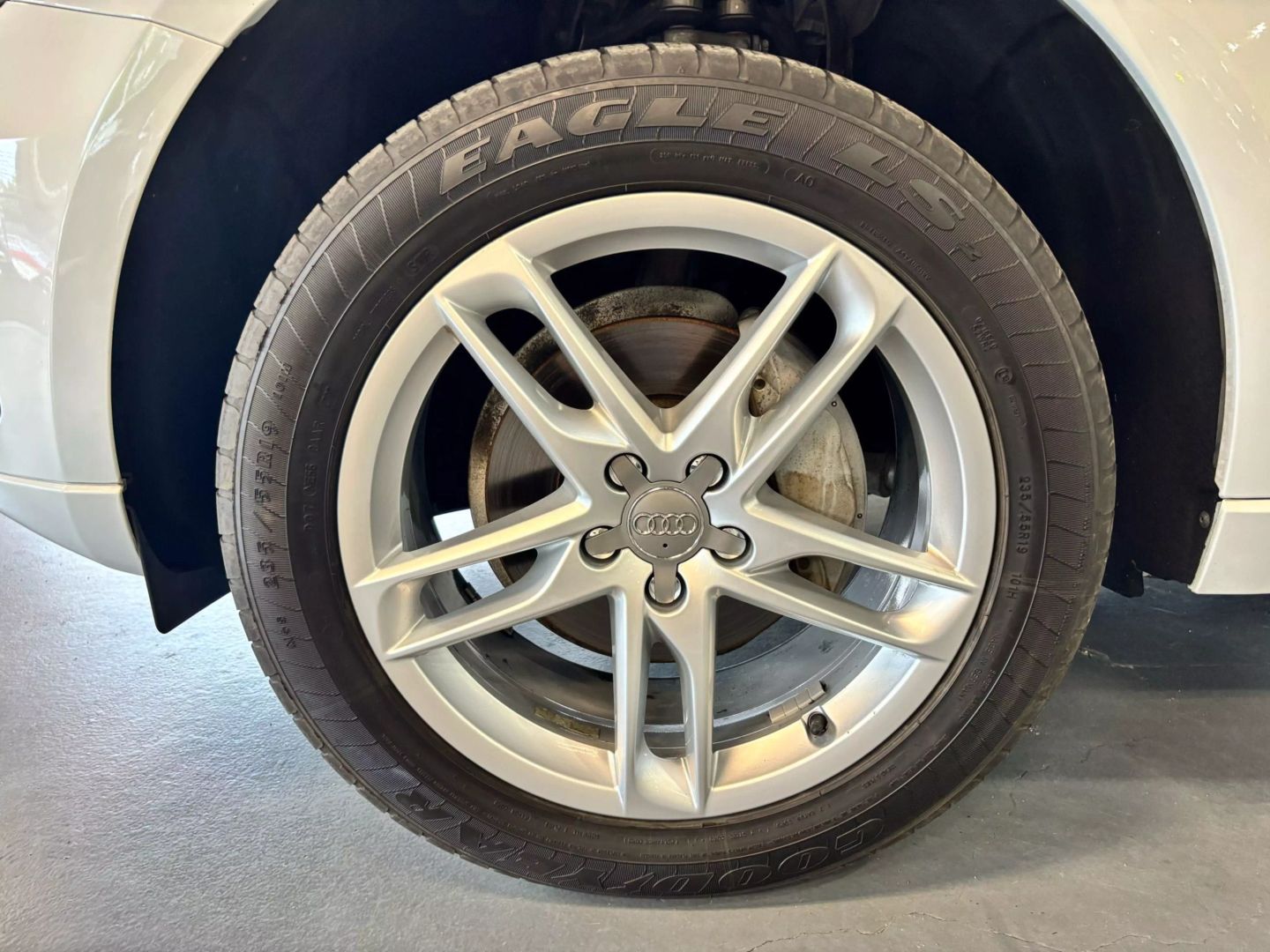 2016 Audi Q5 2.0t Premium Plus Sport Utility 4d - Image 10