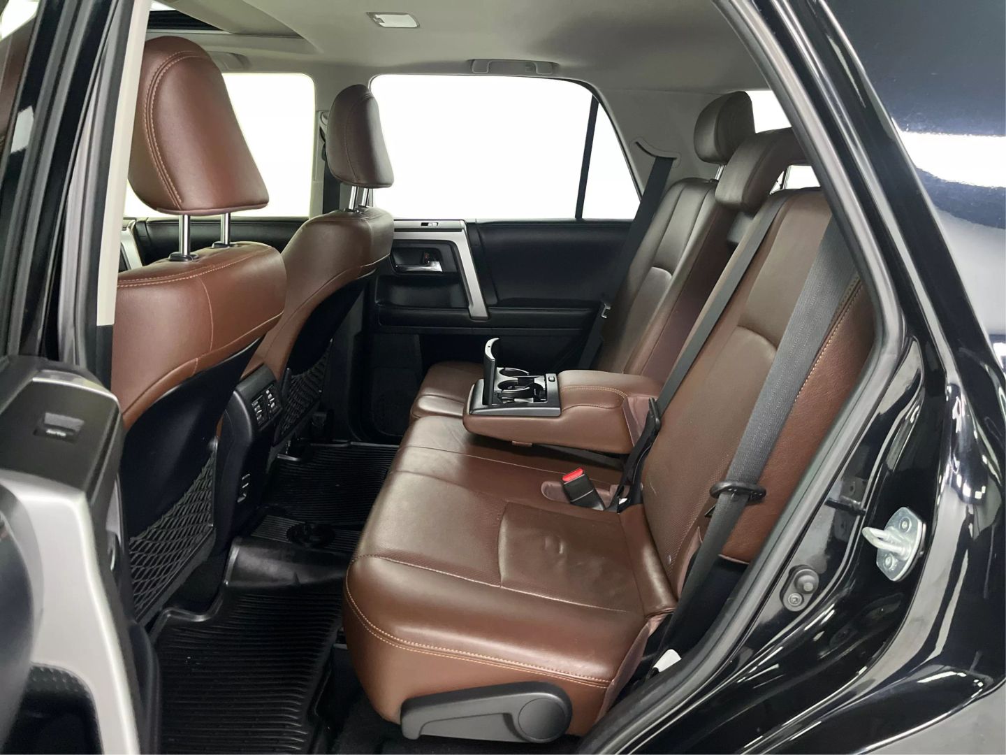 2019 Toyota 4runner - Image 10