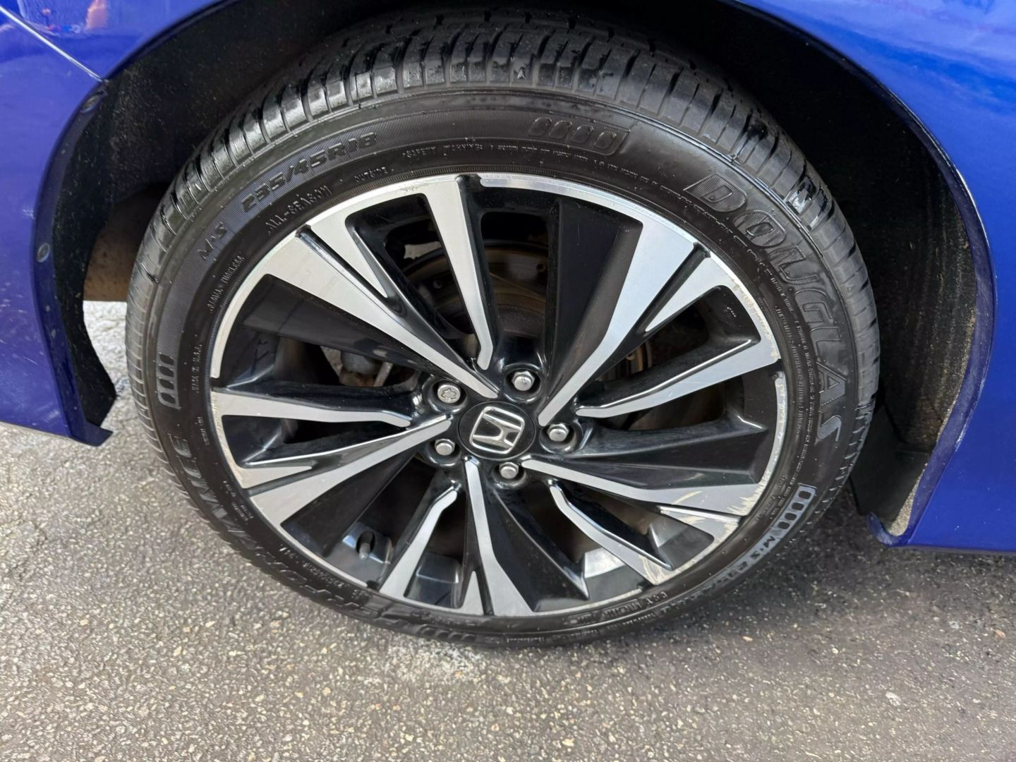 2017 Honda Accord - Image 42