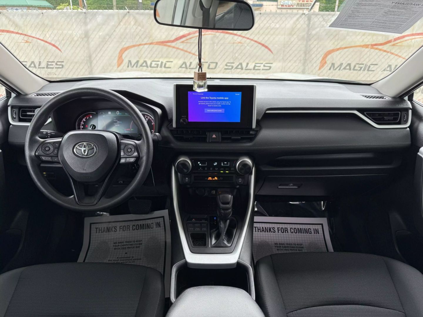 2024 Toyota Rav4 - Image 27