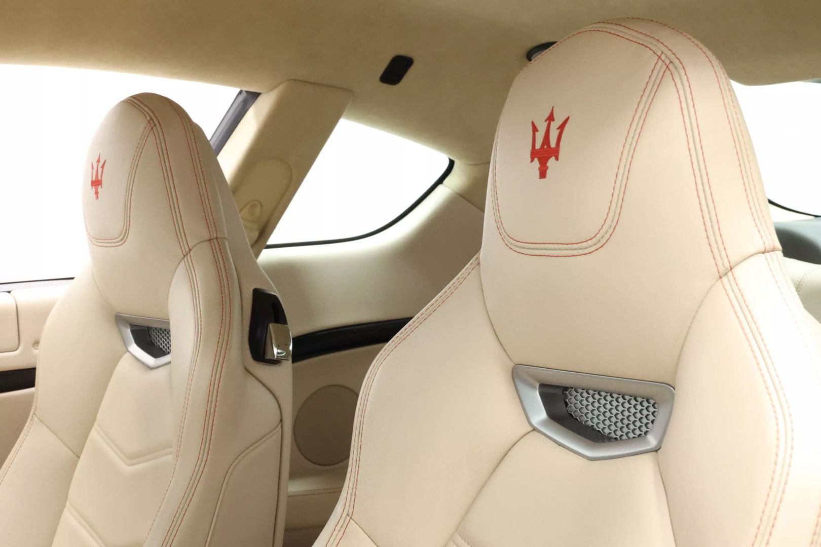 2013 Maserati Granturismo - Image 19