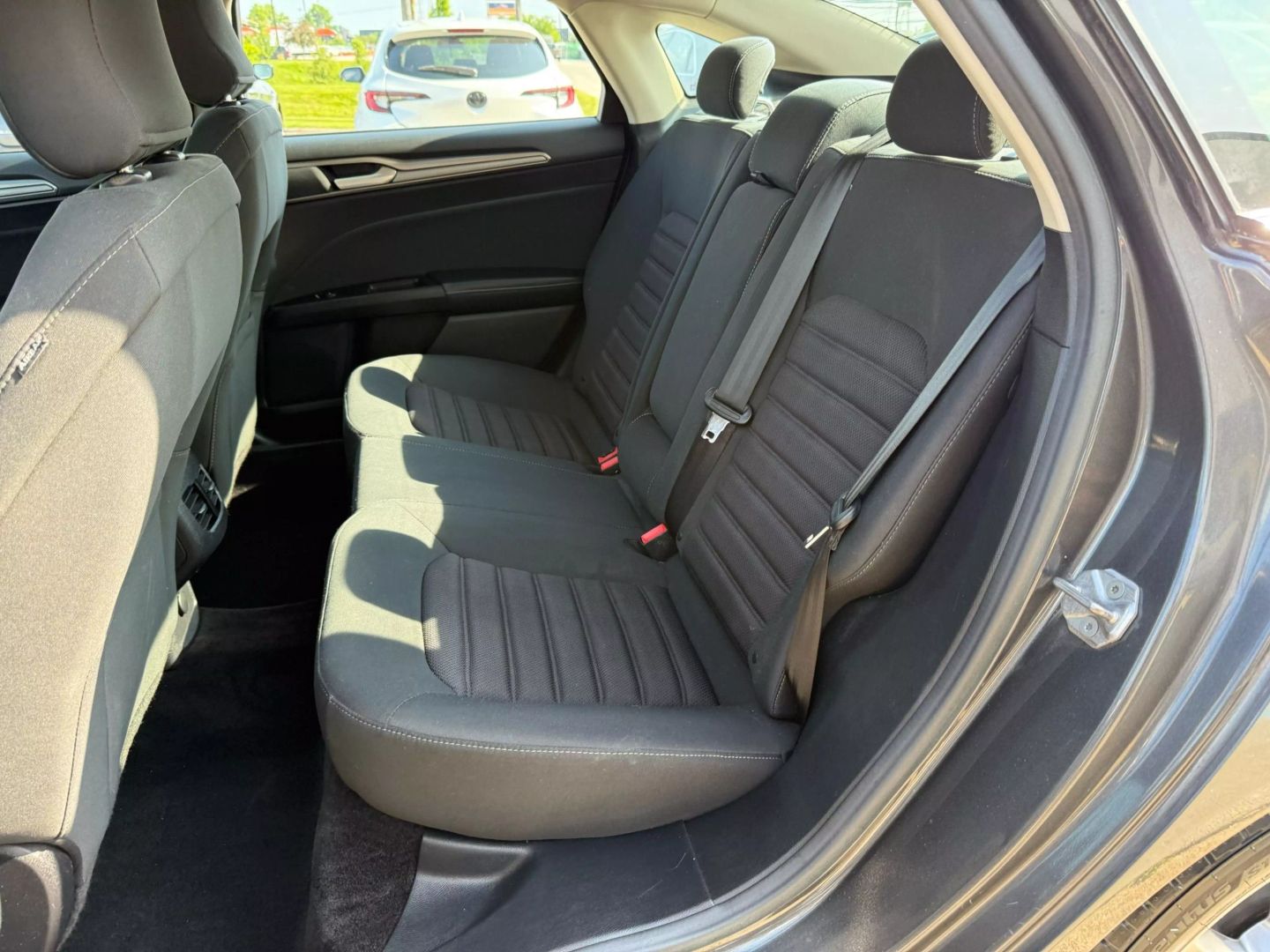2017 Ford Fusion - Image 19