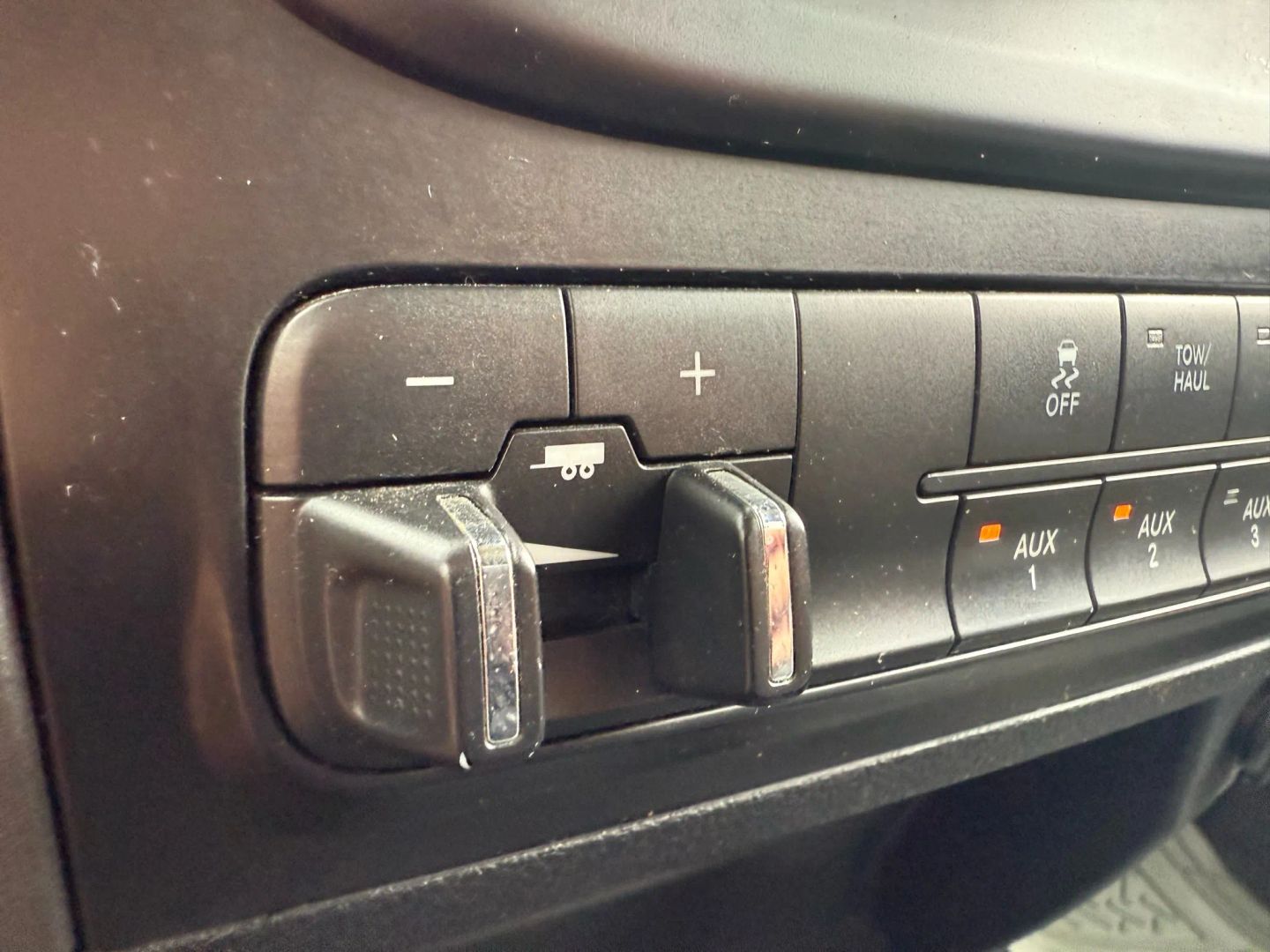2017 Ram 5500 Crew Cab & Chassis - Image 23