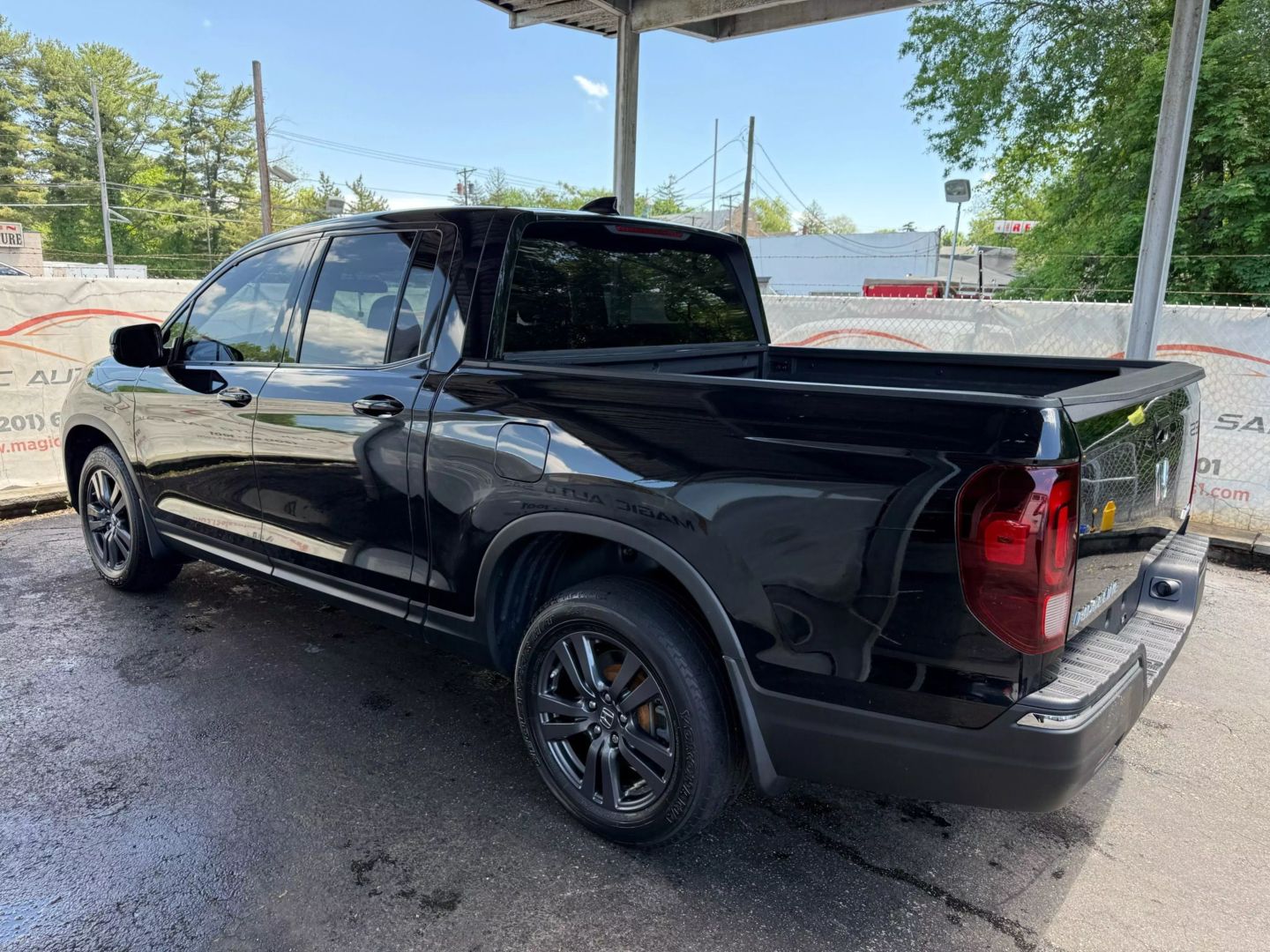 2019 Honda Ridgeline - Image 13