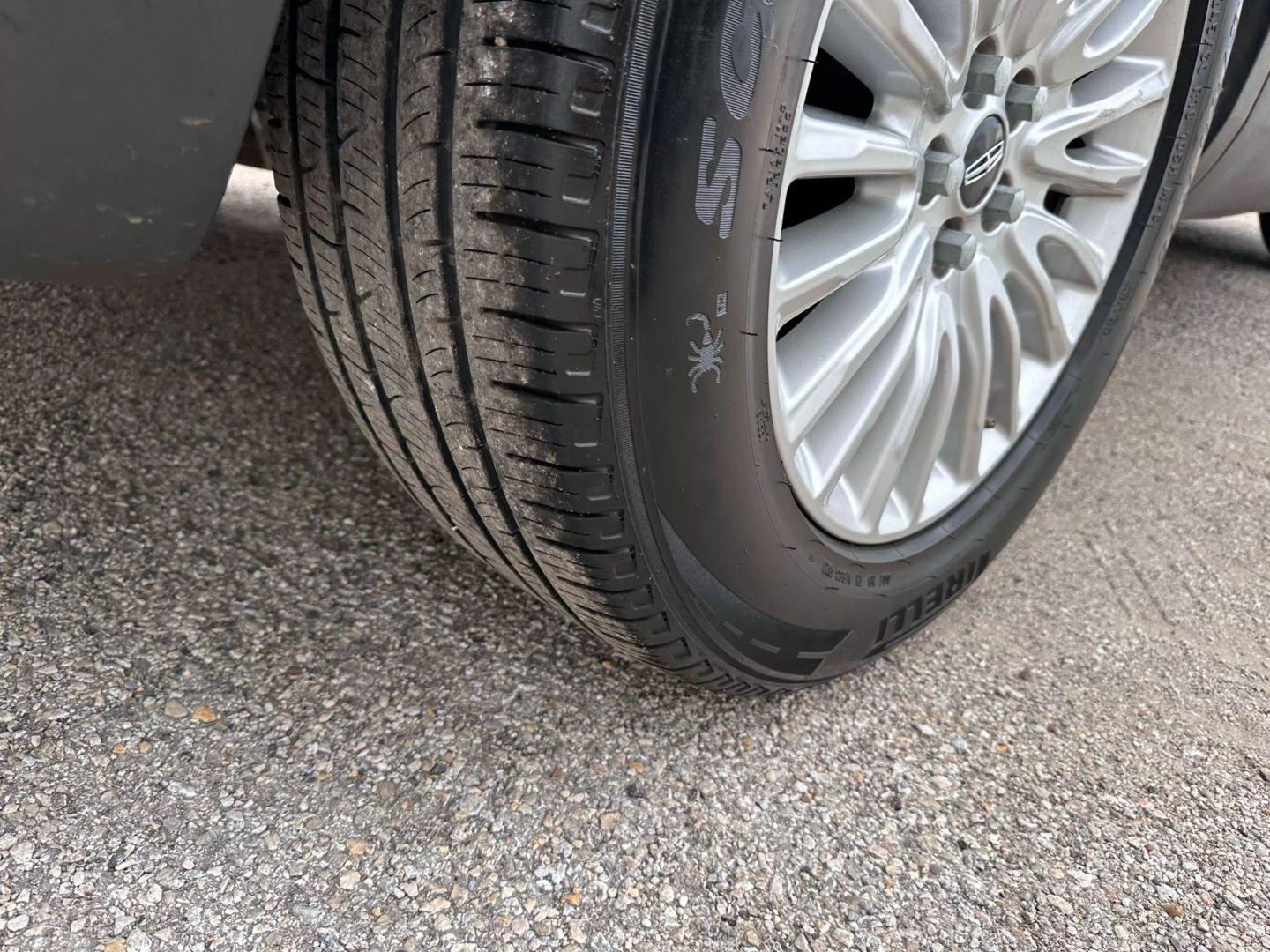 2019 Lincoln Nautilus - Image 43
