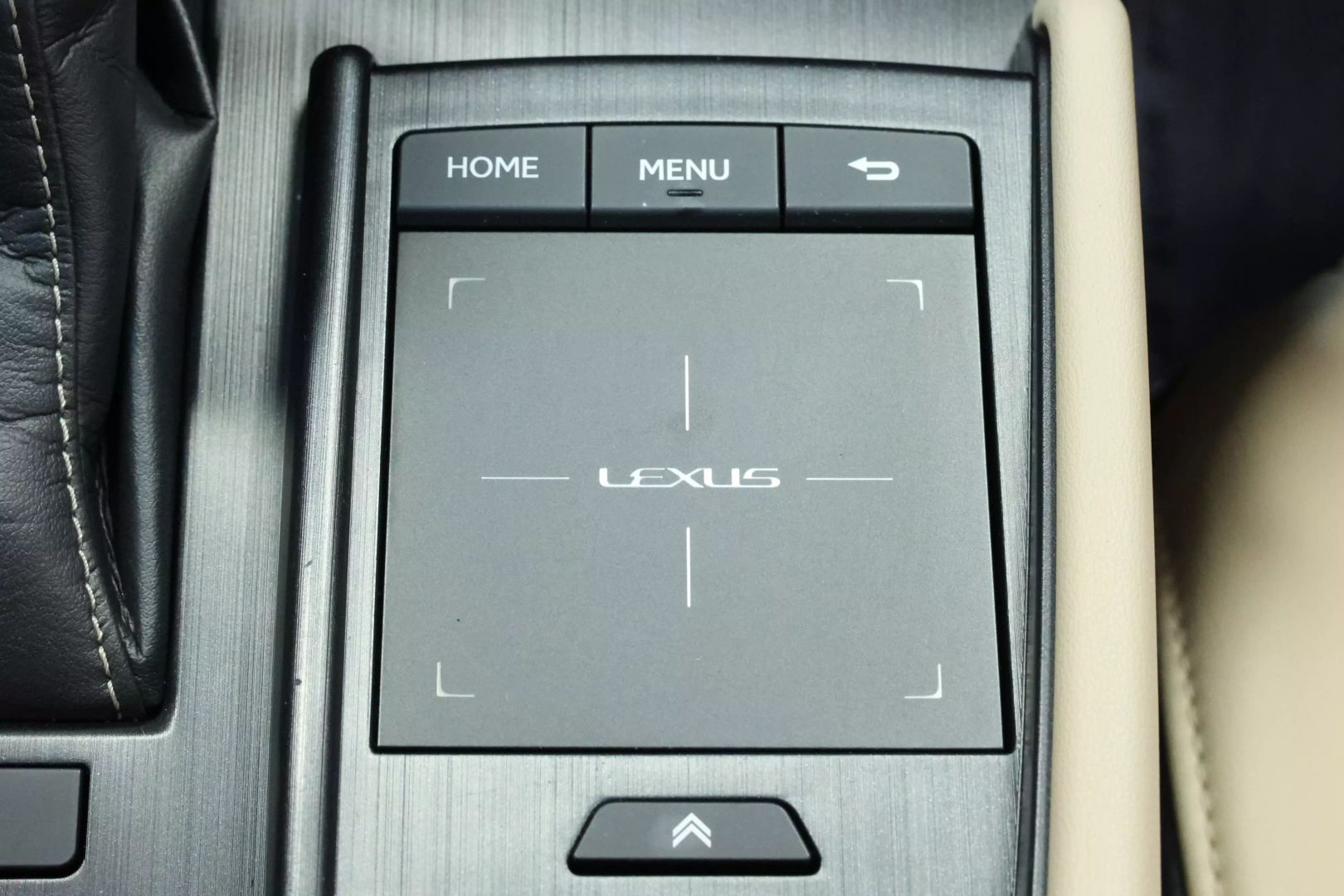 2020 Lexus Es - Image 37