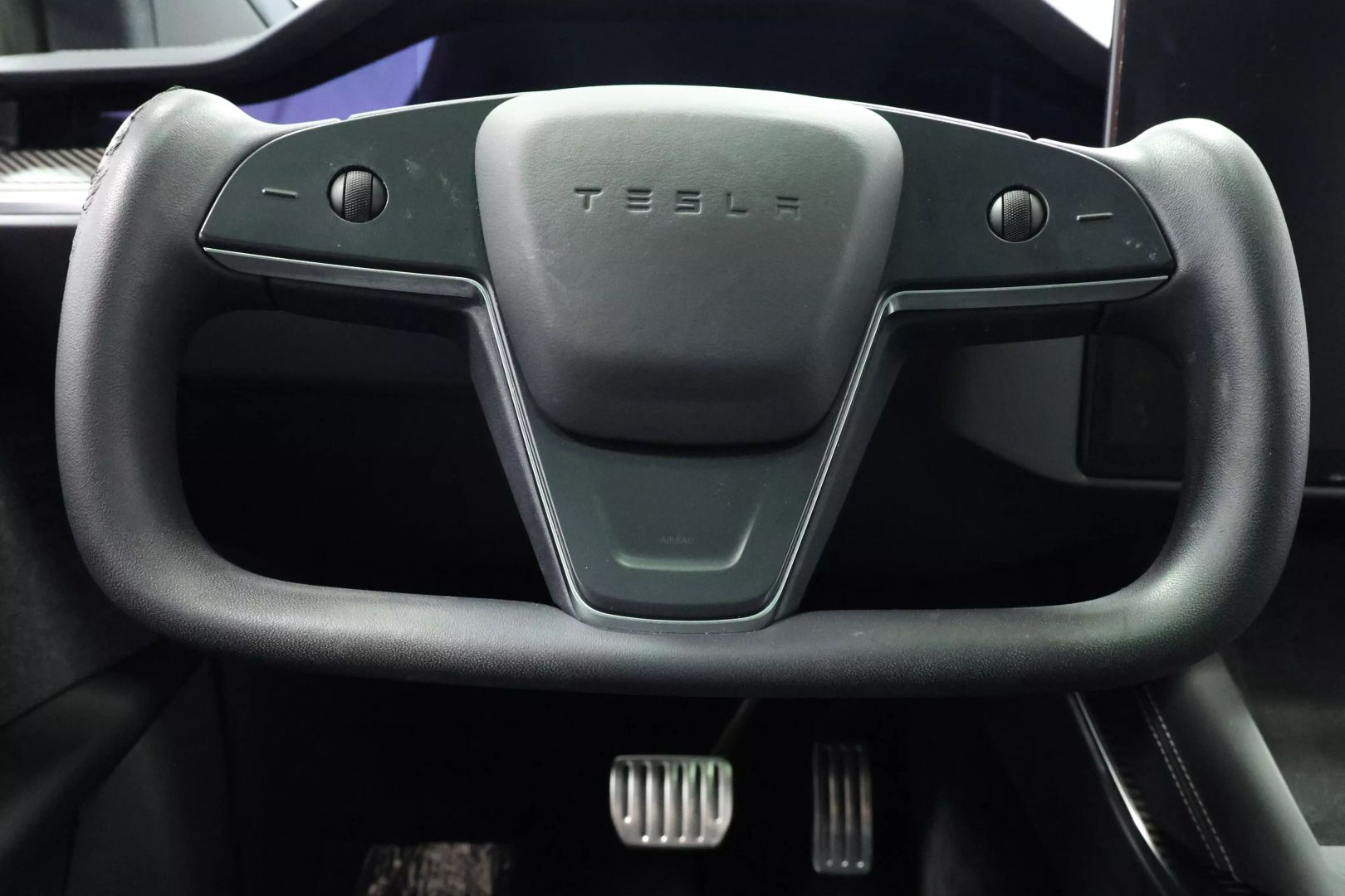 2022 Tesla Model X - Image 18