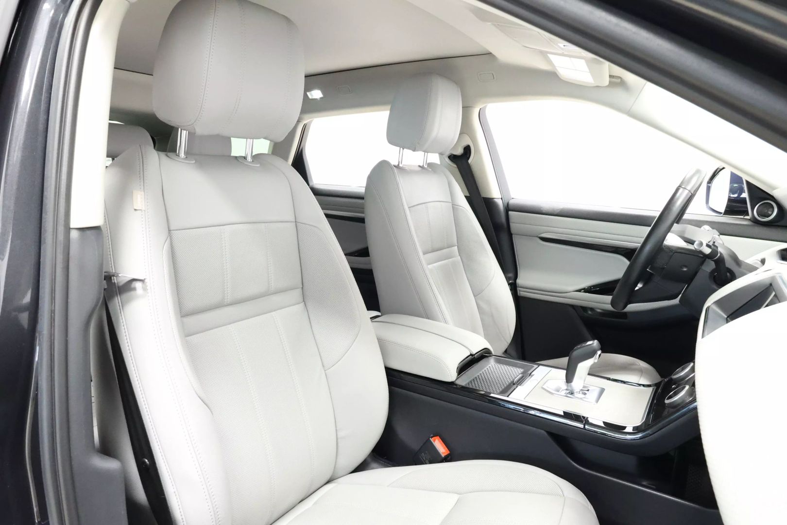 2020 Land Rover Range Rover Evoque - Image 91