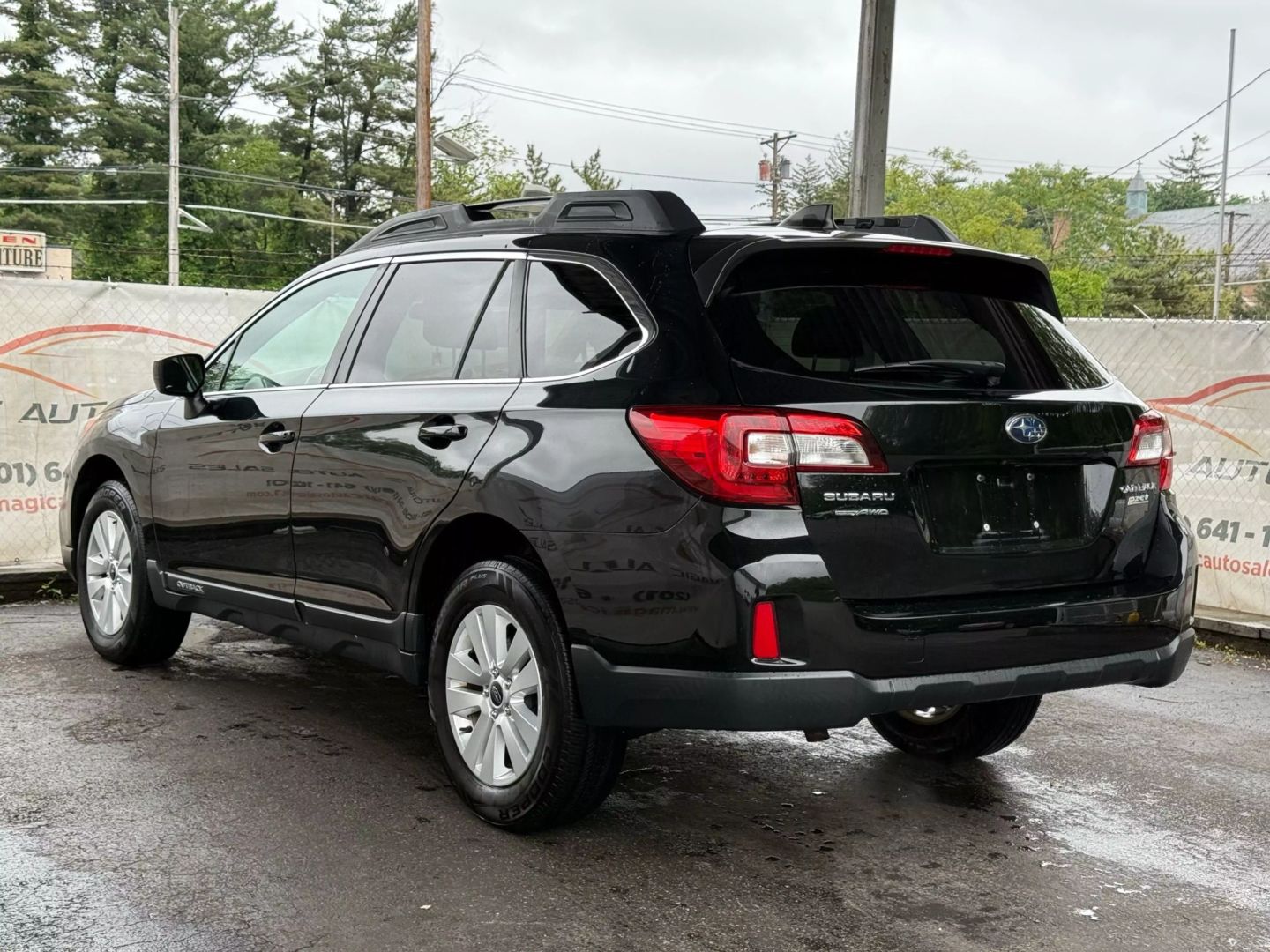 2017 Subaru Outback - Image 9