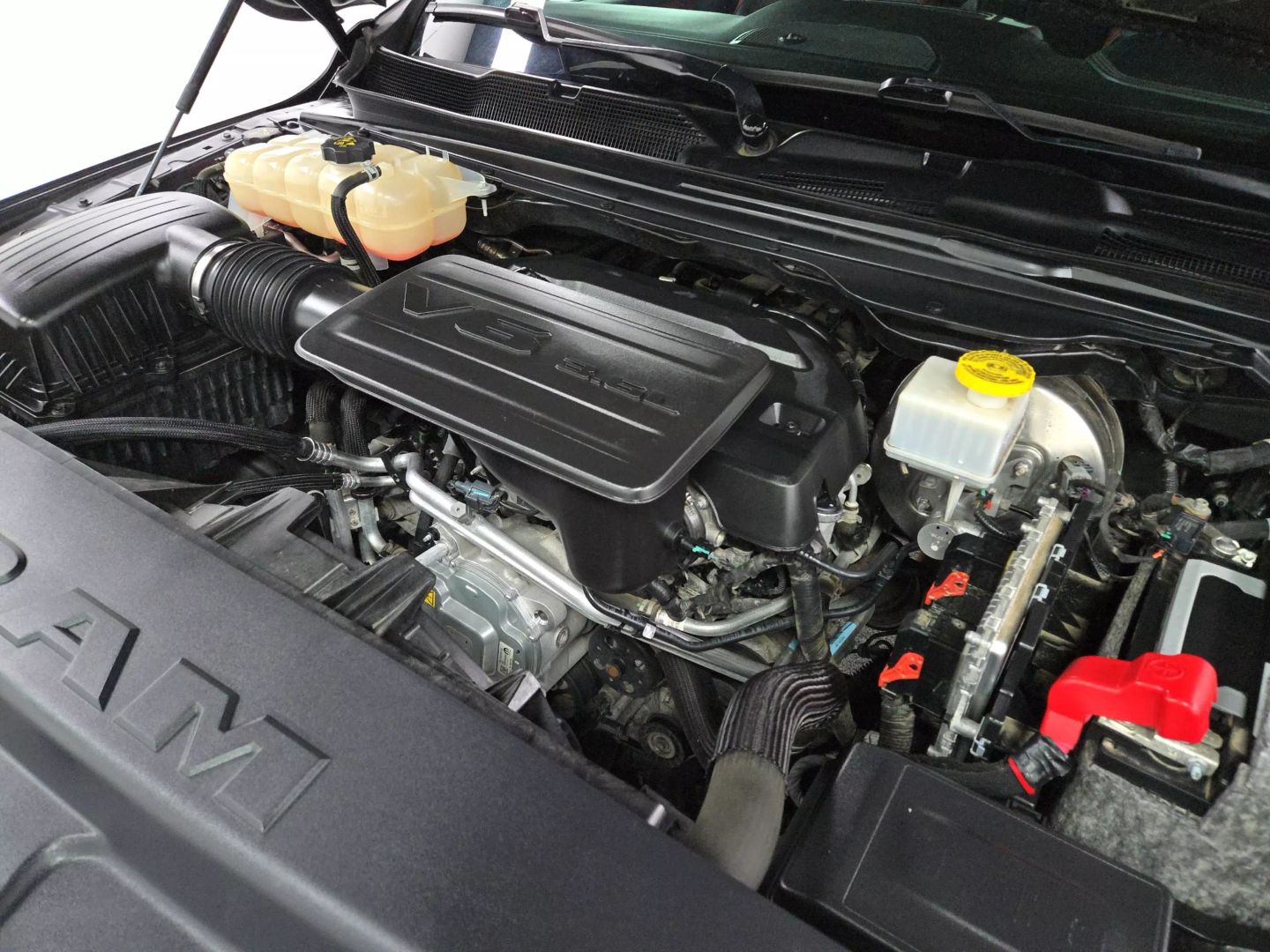 2019 Ram 1500 Quad Cab - Image 13