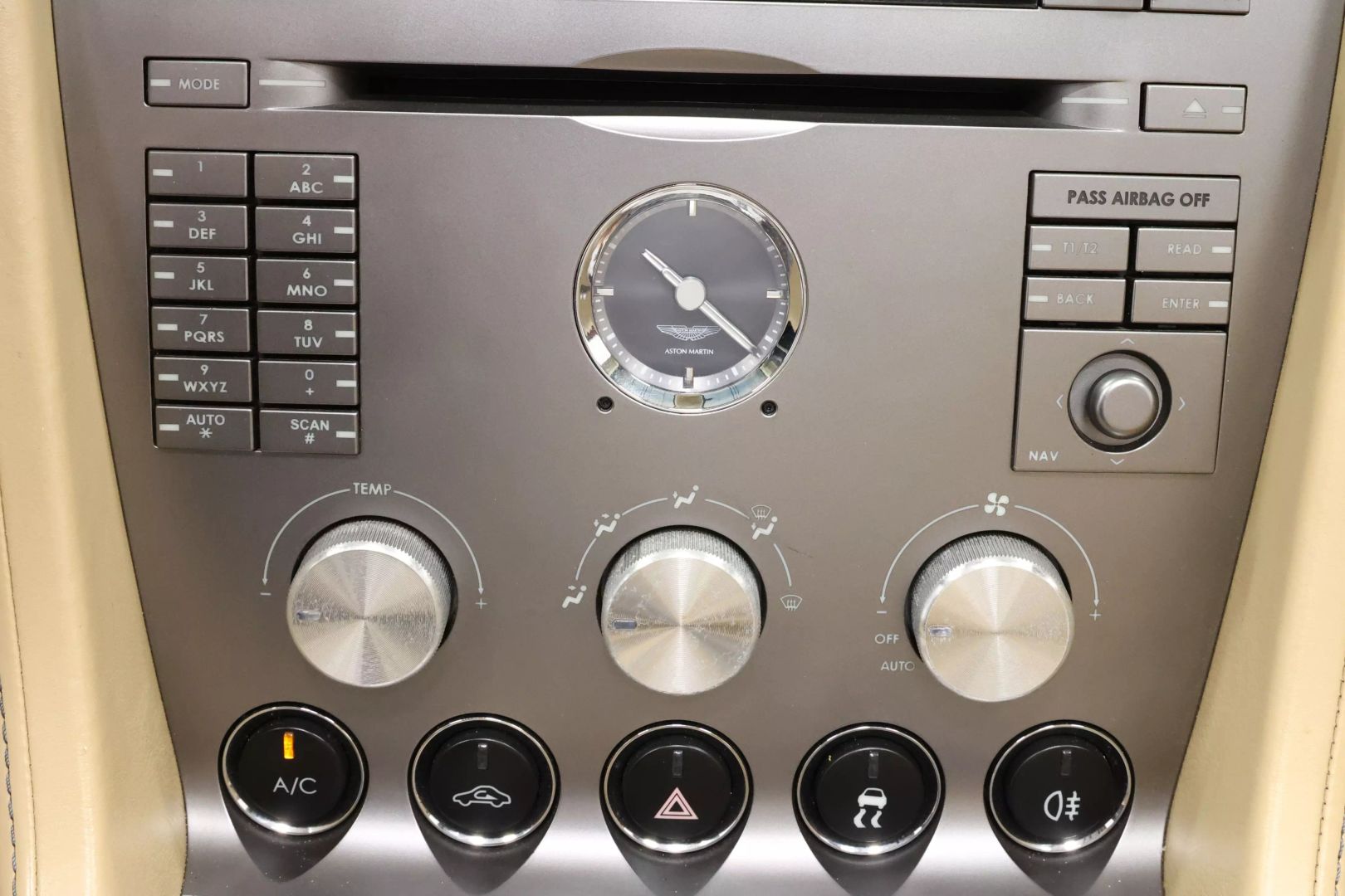 2008 Aston Martin Db9 - Image 32