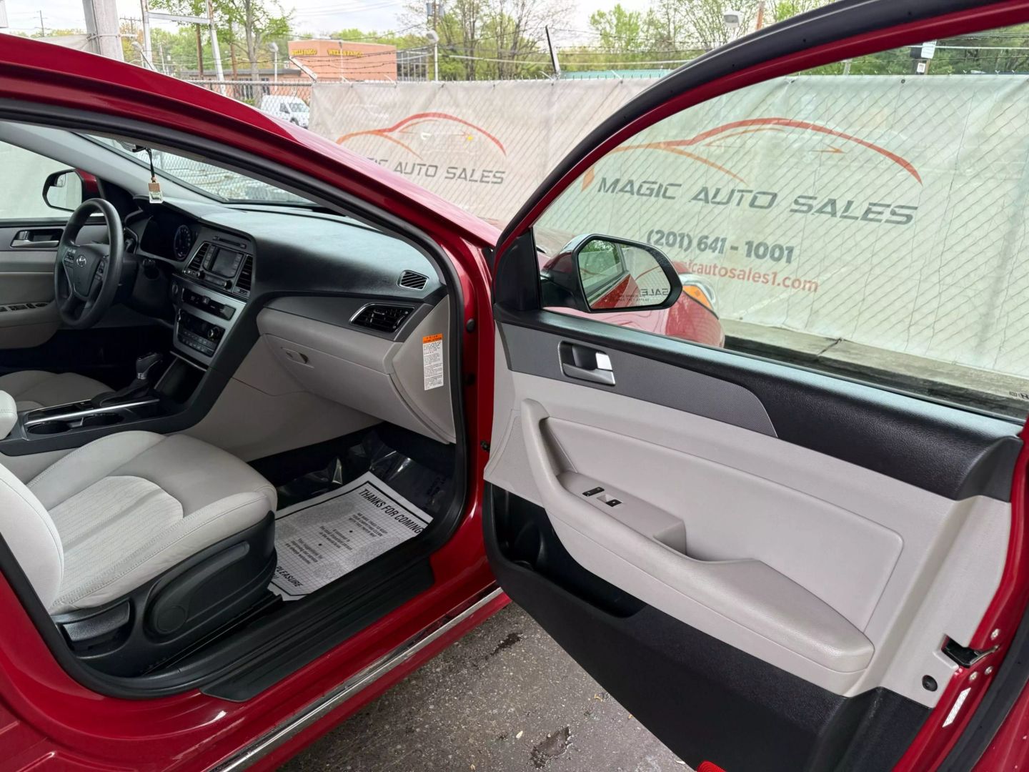 2016 Hyundai Sonata Hybrid - Image 24